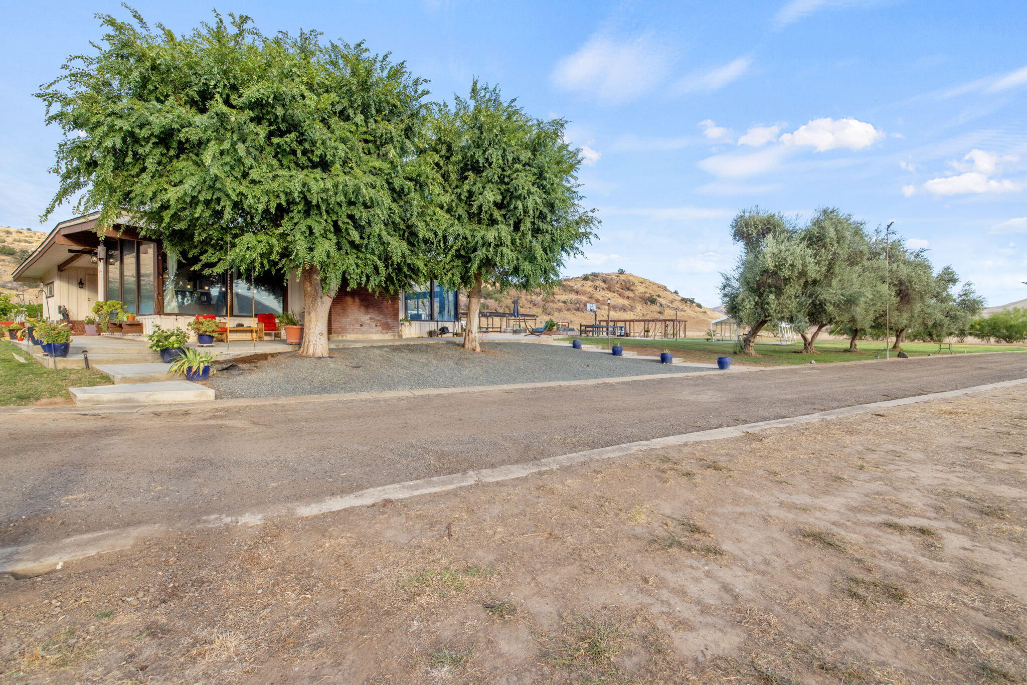 31204 Sierra Dr #4, Exeter, CA 93221