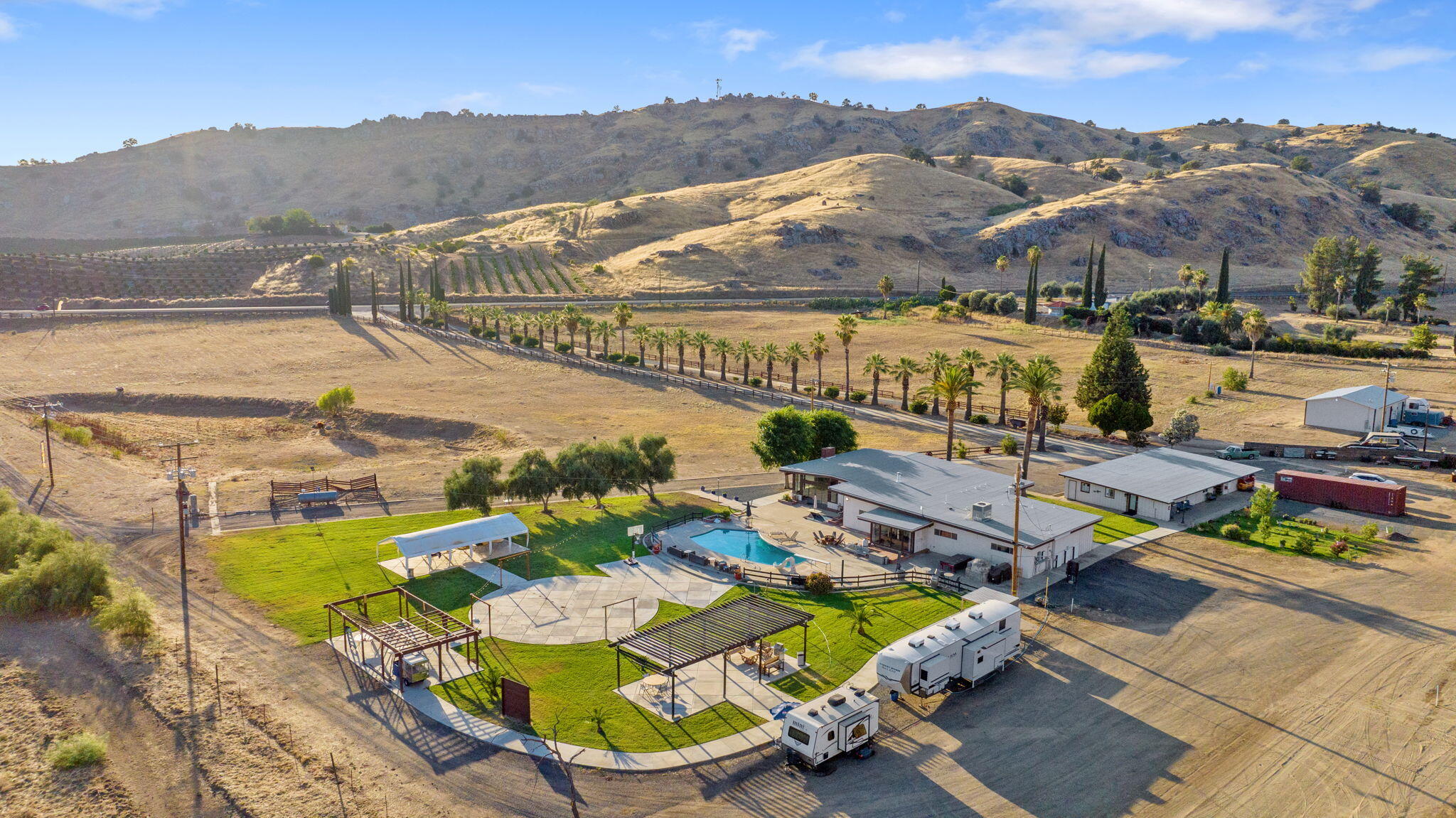 31204 Sierra Dr #4, Exeter, CA 93221