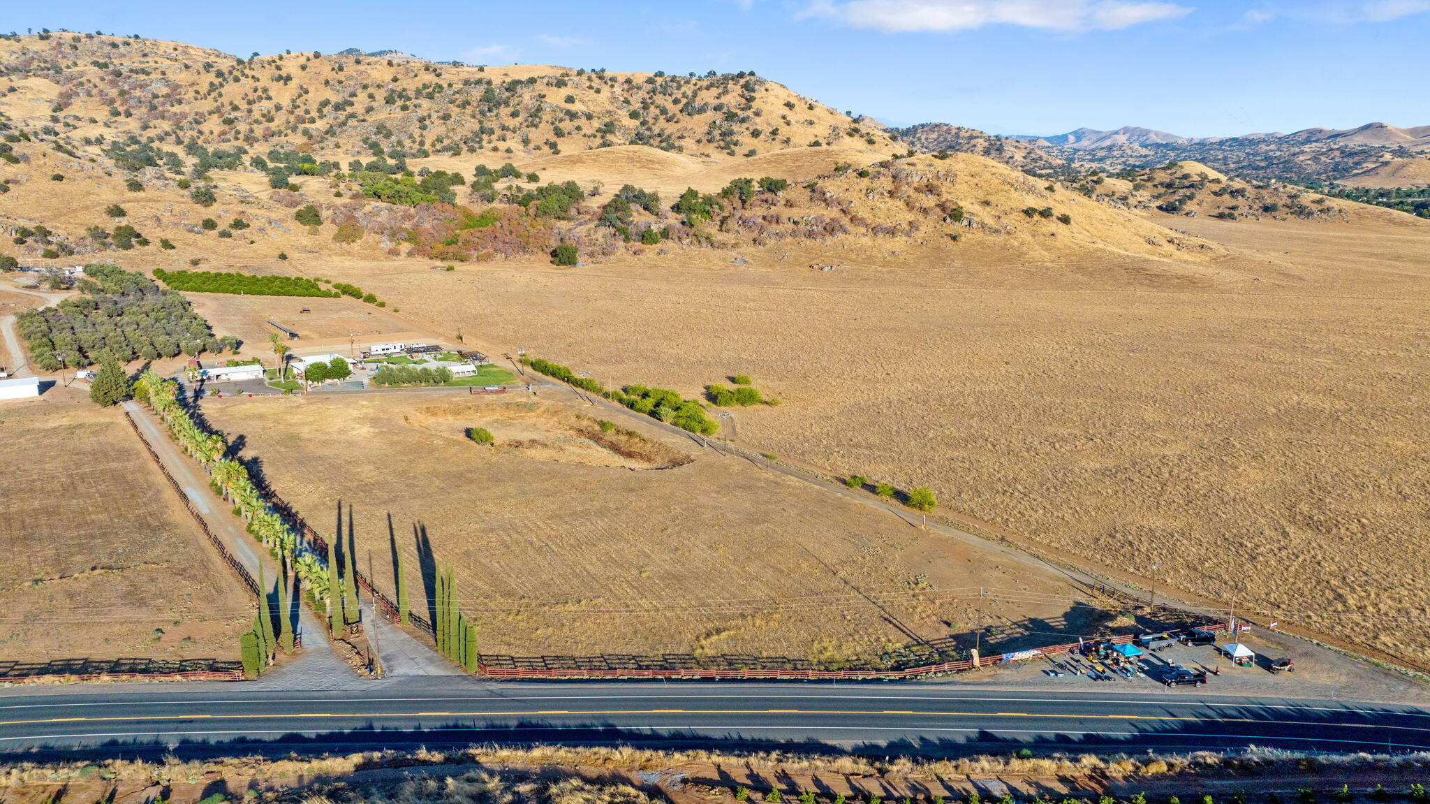 31204 Sierra Dr #4, Exeter, CA 93221
