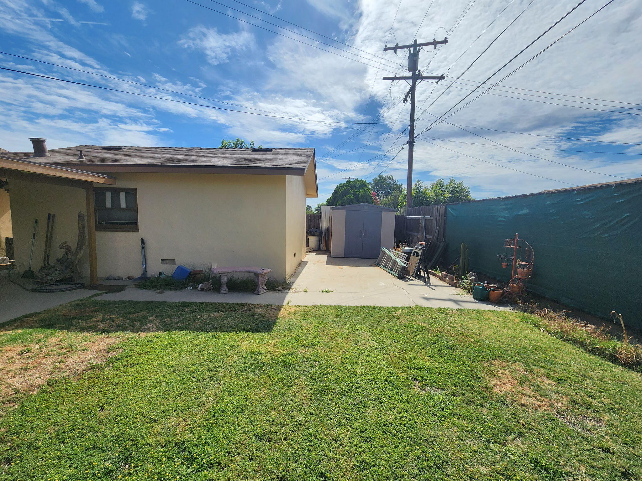2925 E Meadow Ave, Visalia, CA 93292