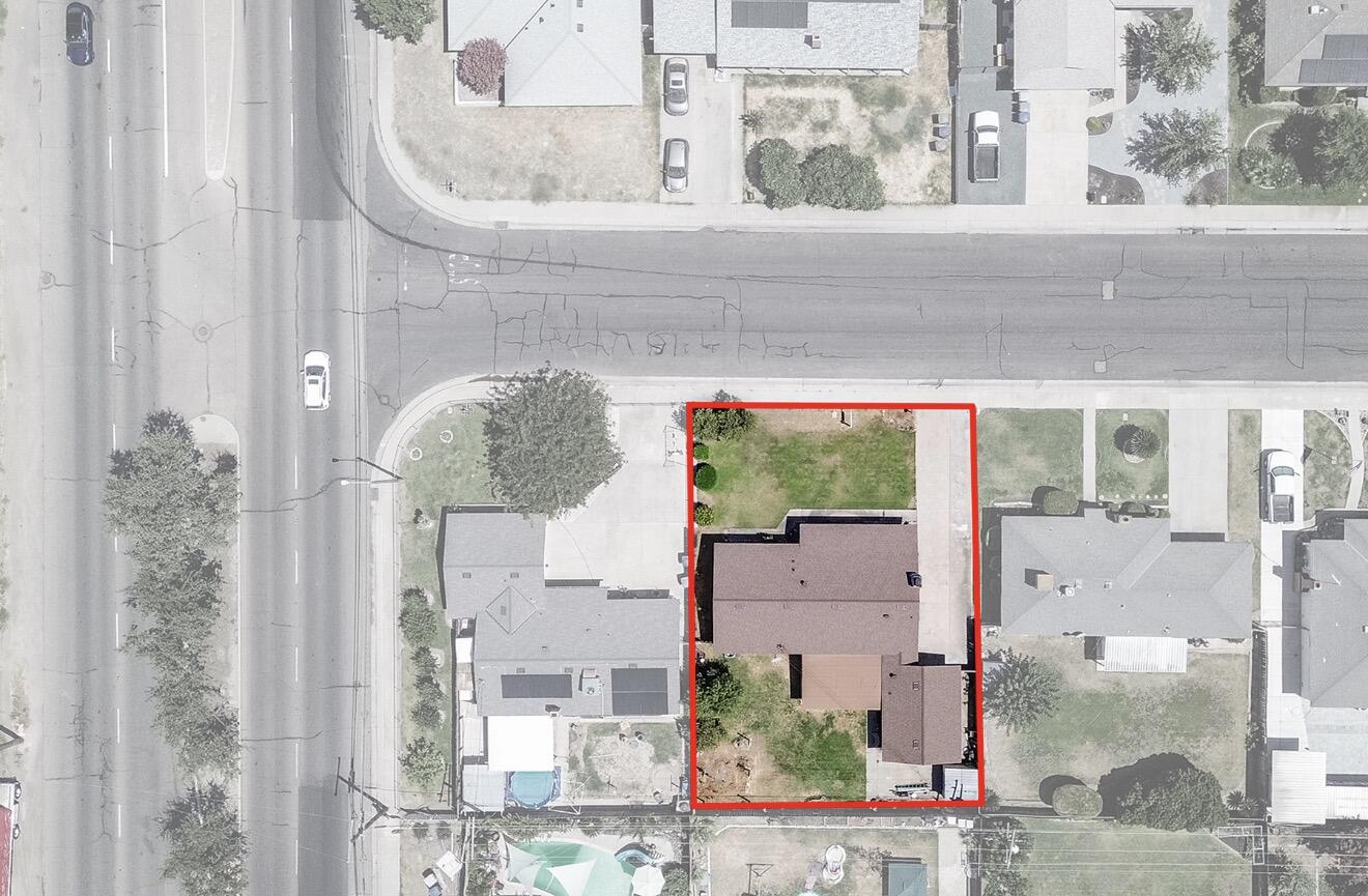 2925 E Meadow Ave, Visalia, CA 93292