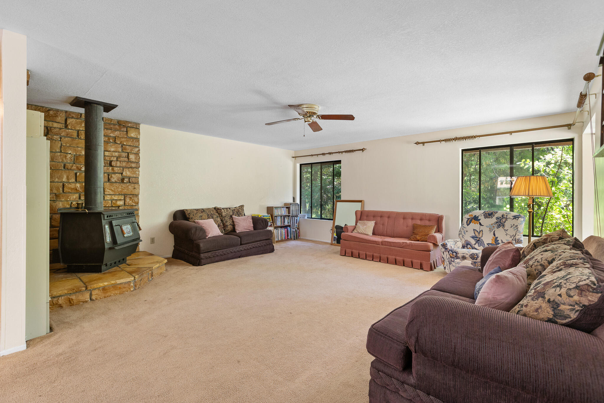 45000 Manter Meadow Rd, California Hot Springs, CA 93207