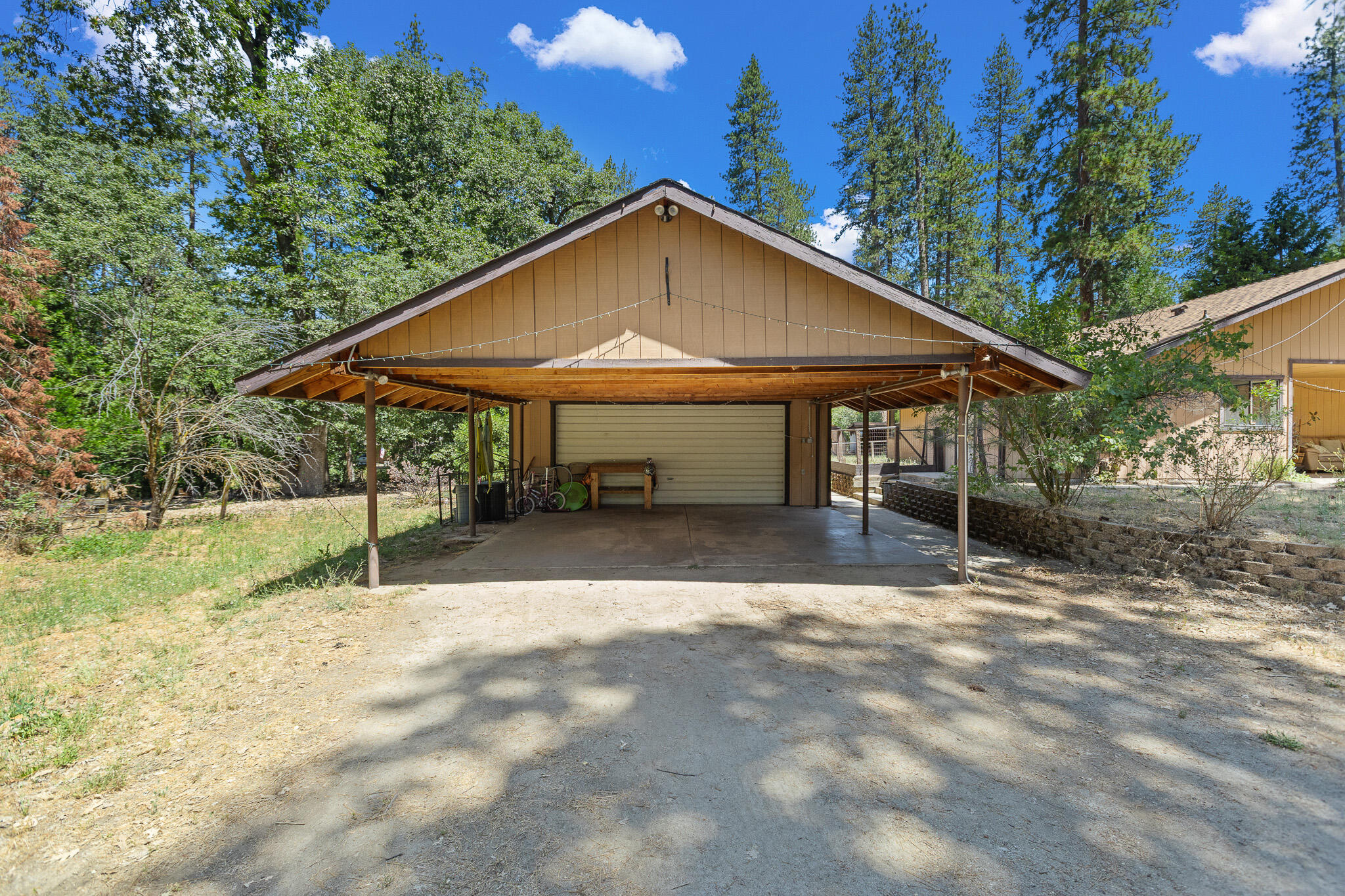 45000 Manter Meadow Rd, California Hot Springs, CA 93207