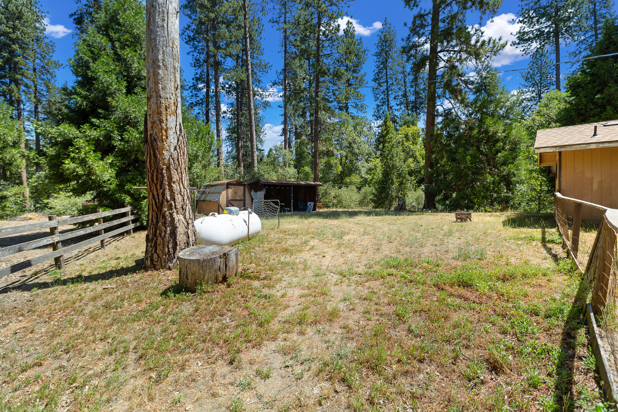 45000 Manter Meadow Rd, California Hot Springs, CA 93207