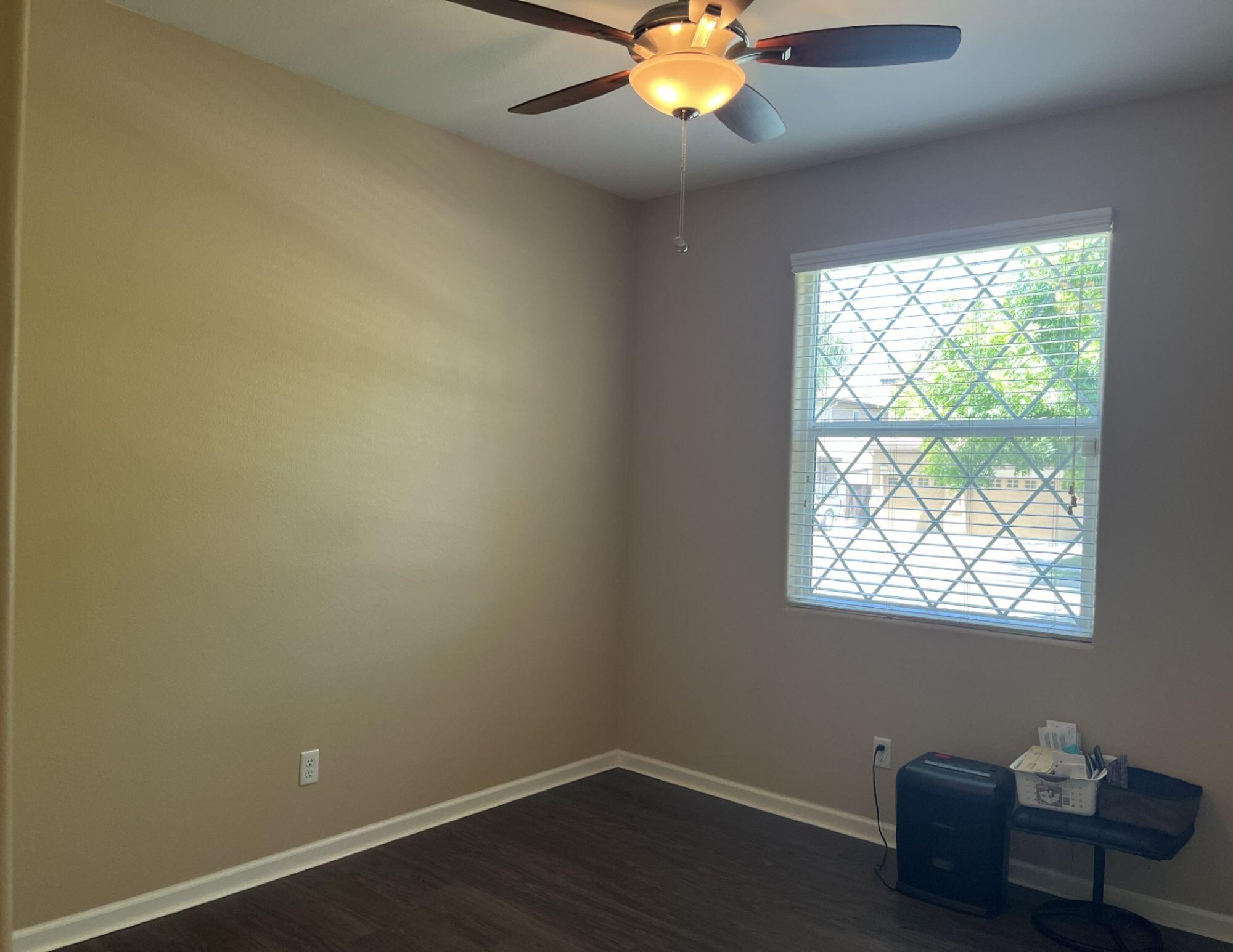 3537 W Delaware Ct, Visalia, CA 93291