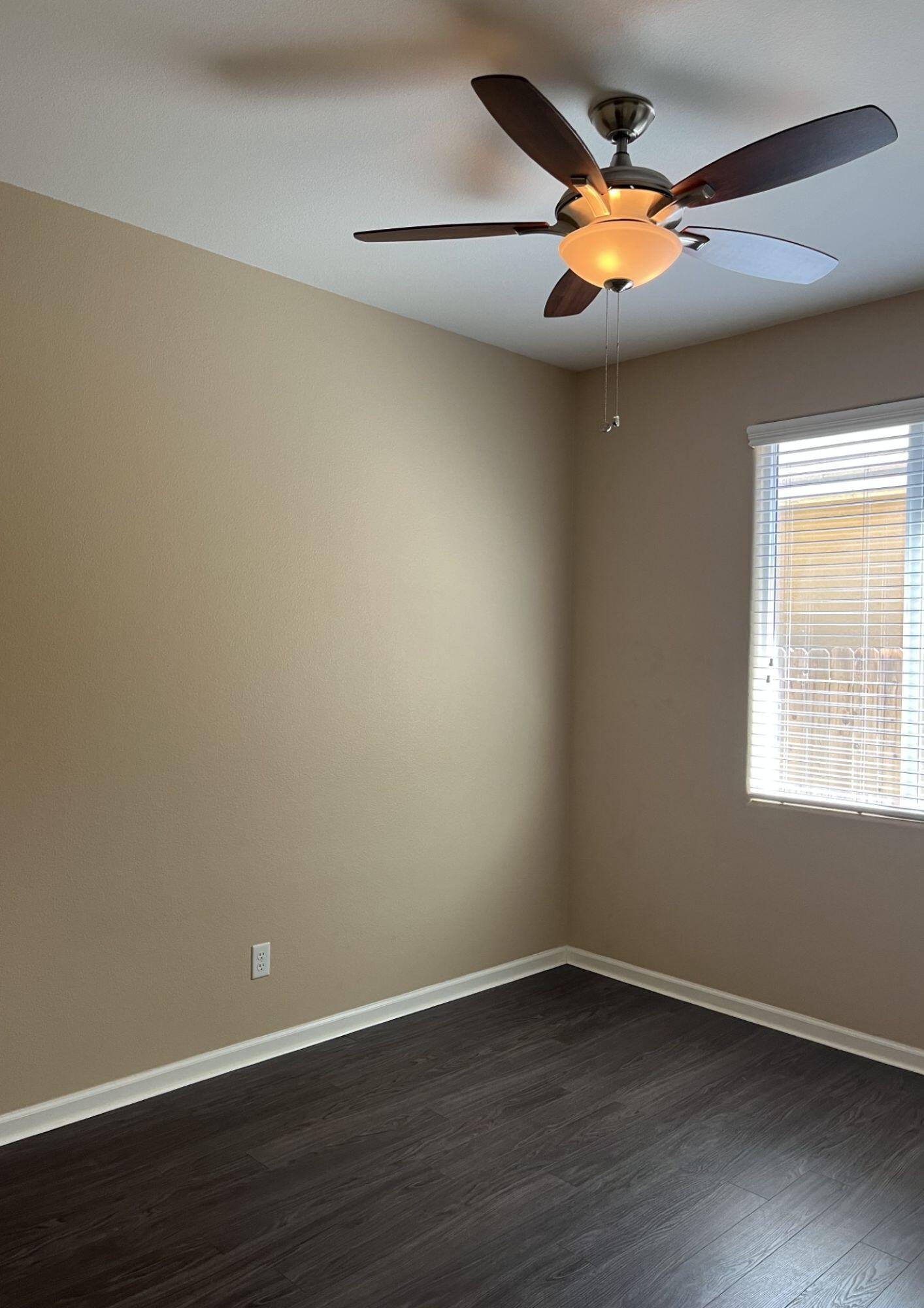 3537 W Delaware Ct, Visalia, CA 93291