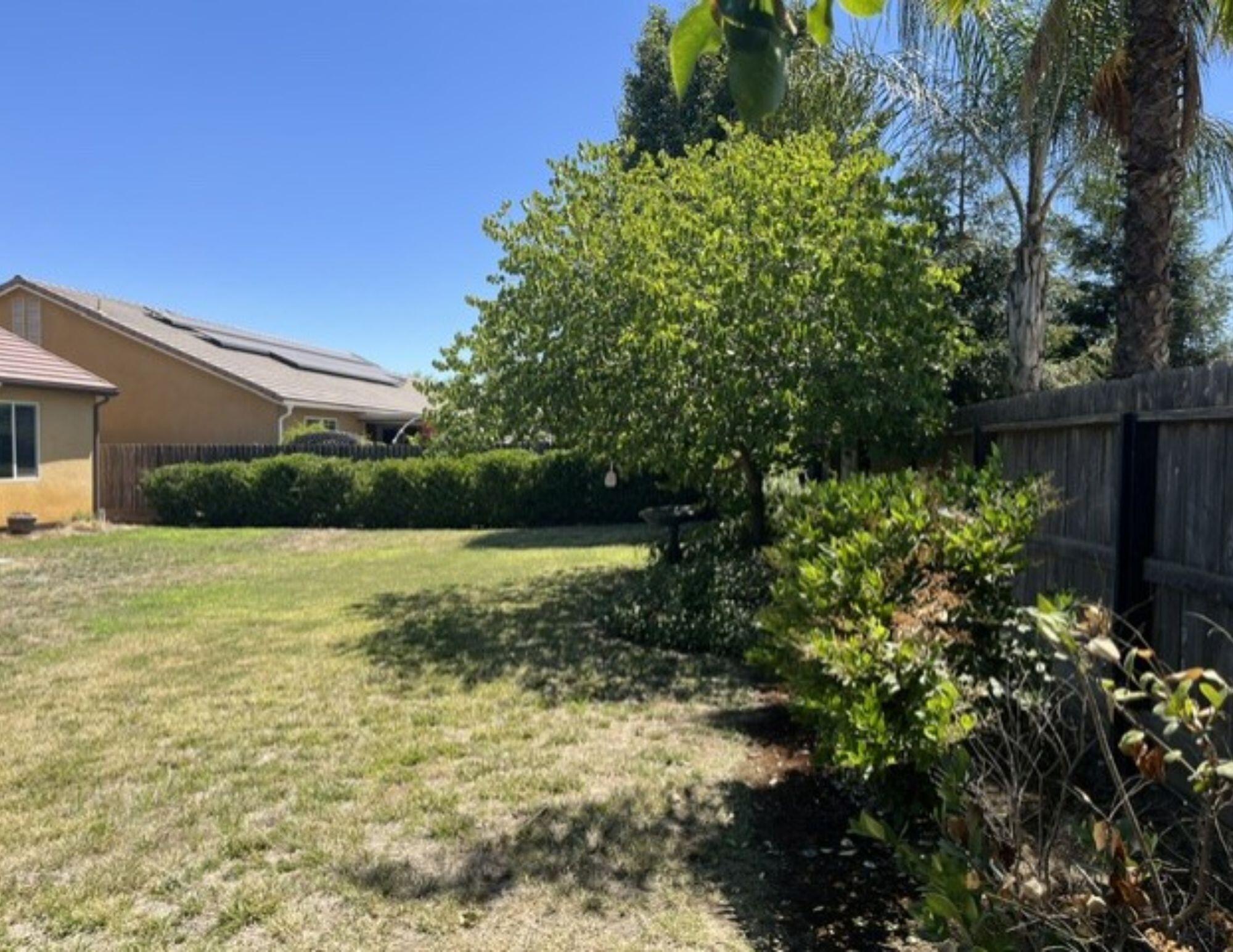 3537 W Delaware Ct, Visalia, CA 93291