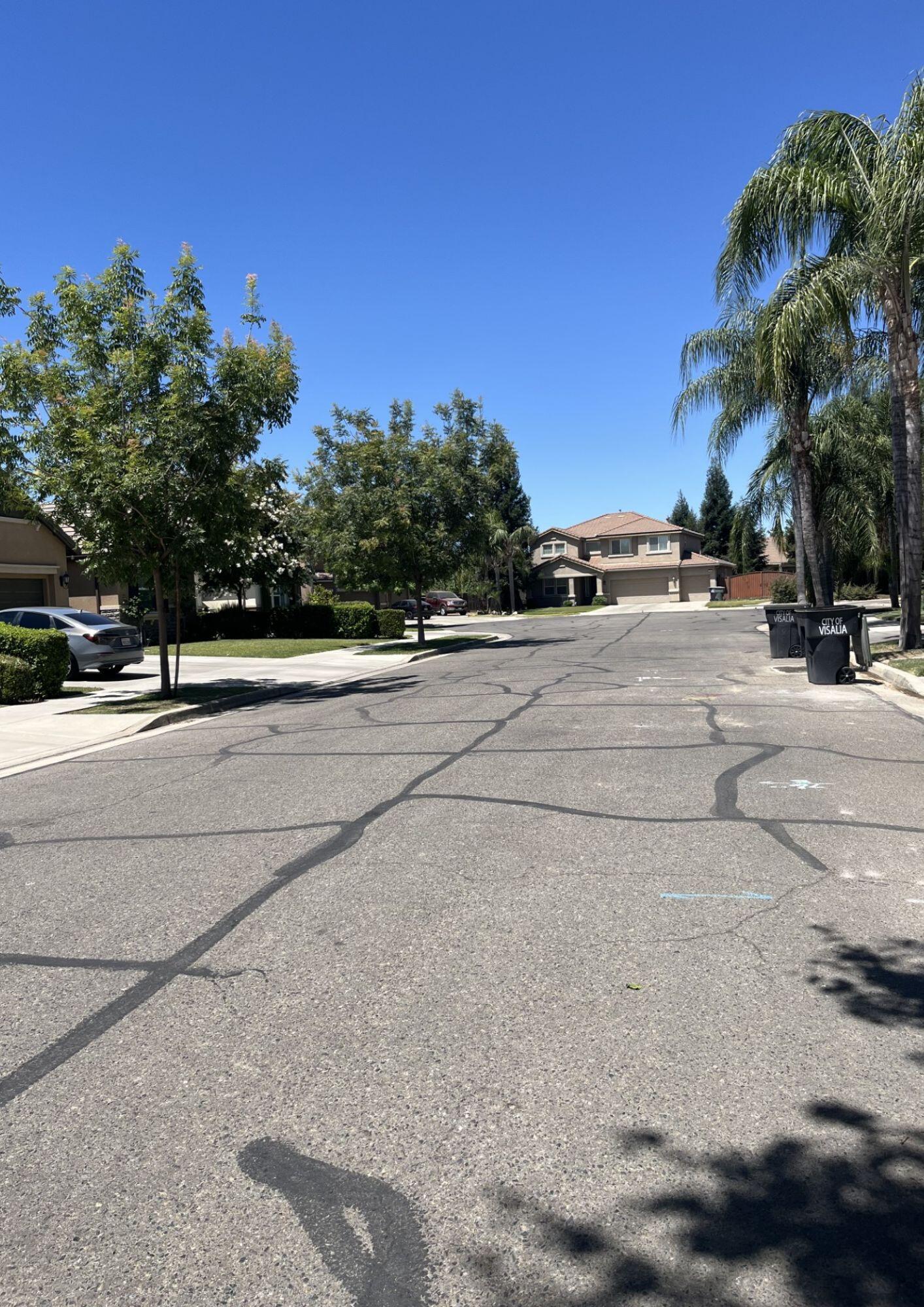 3537 W Delaware Ct, Visalia, CA 93291