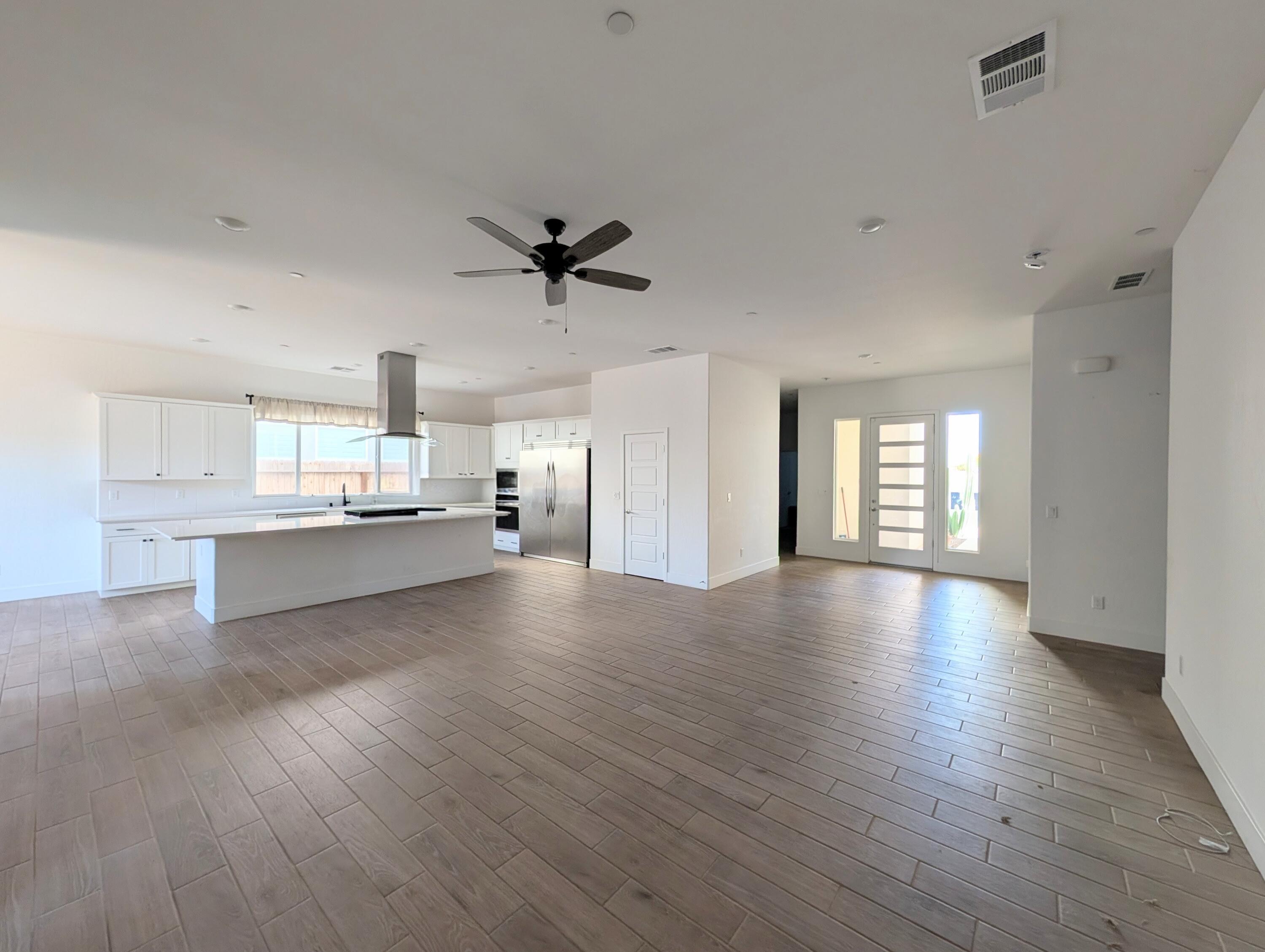 420 E Newton Ave, Visalia, CA 93291