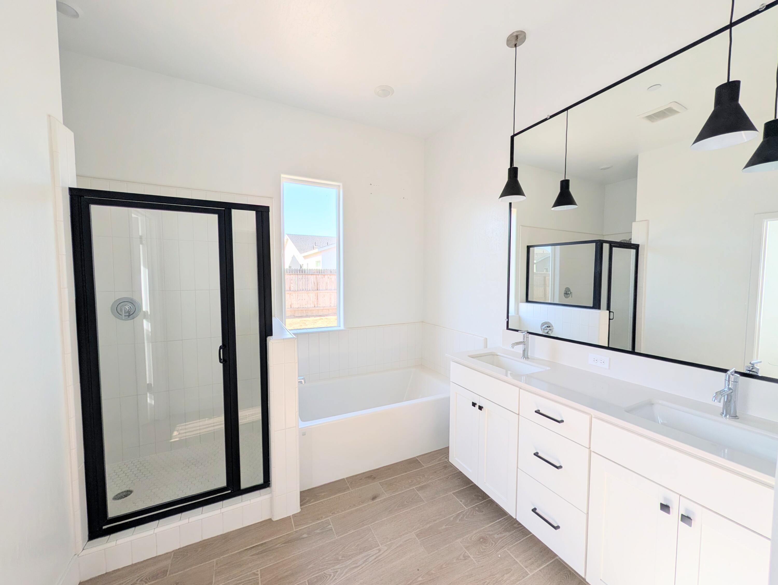 420 E Newton Ave, Visalia, CA 93291