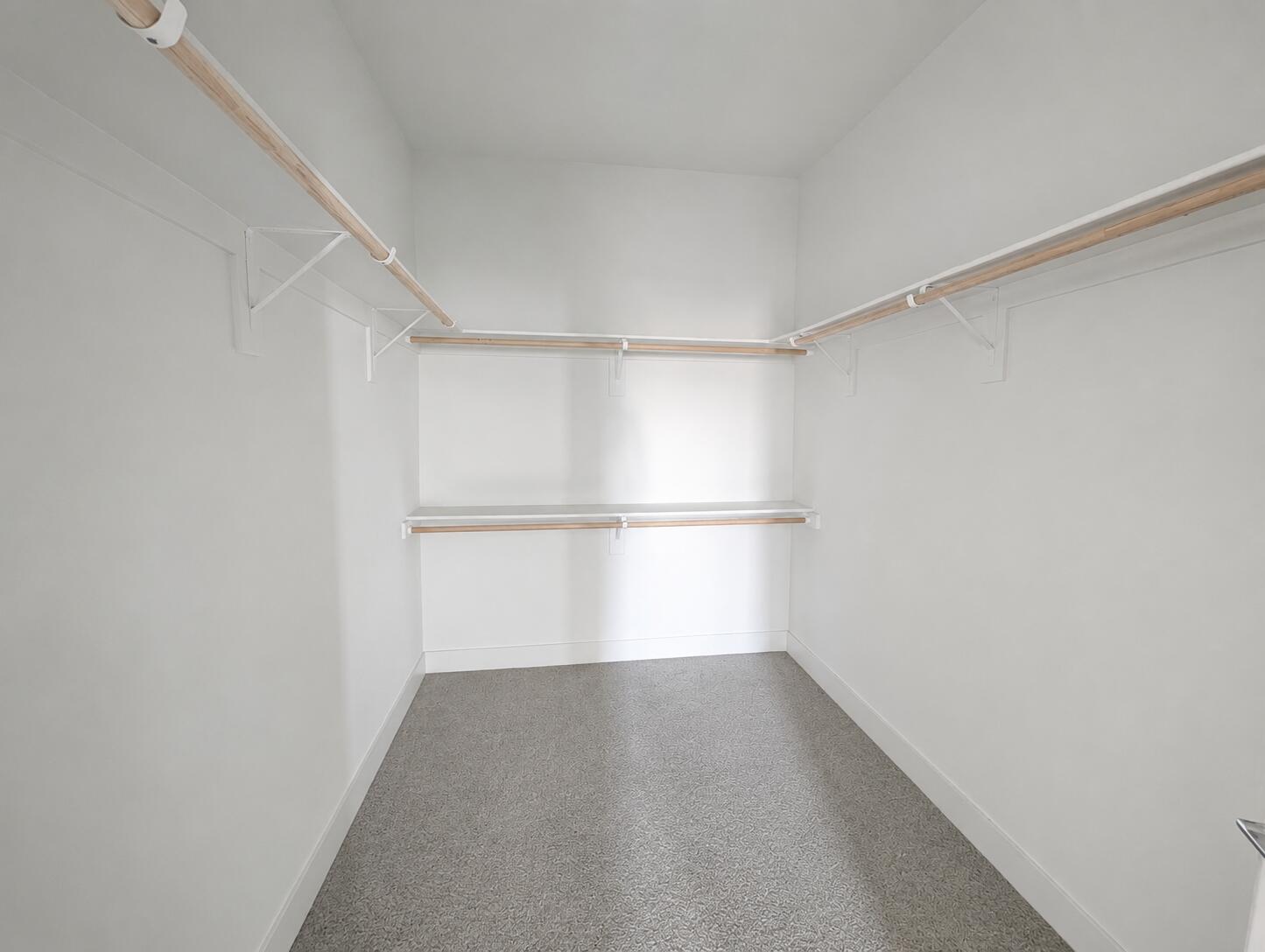420 E Newton Ave, Visalia, CA 93291