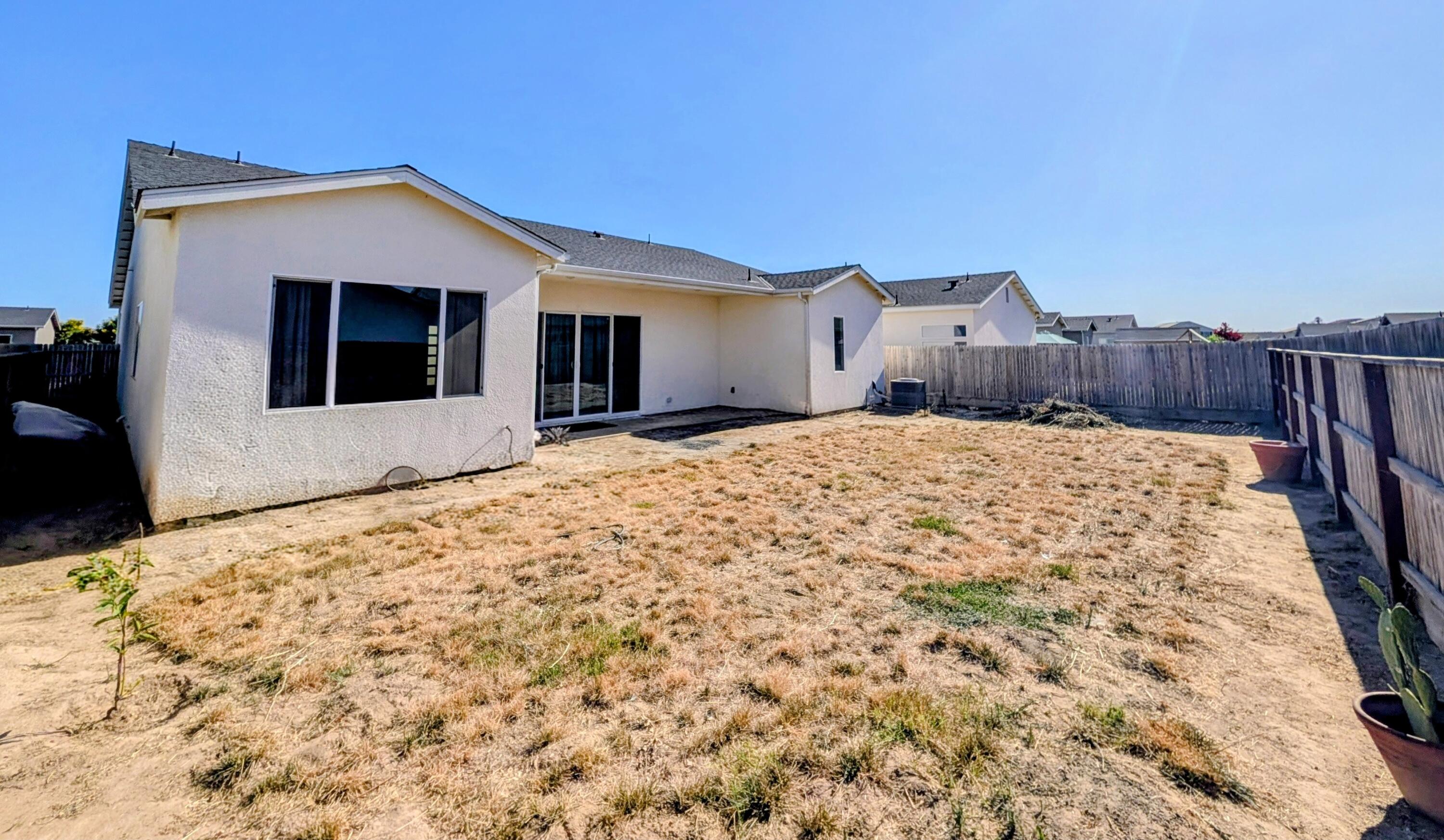 420 E Newton Ave, Visalia, CA 93291