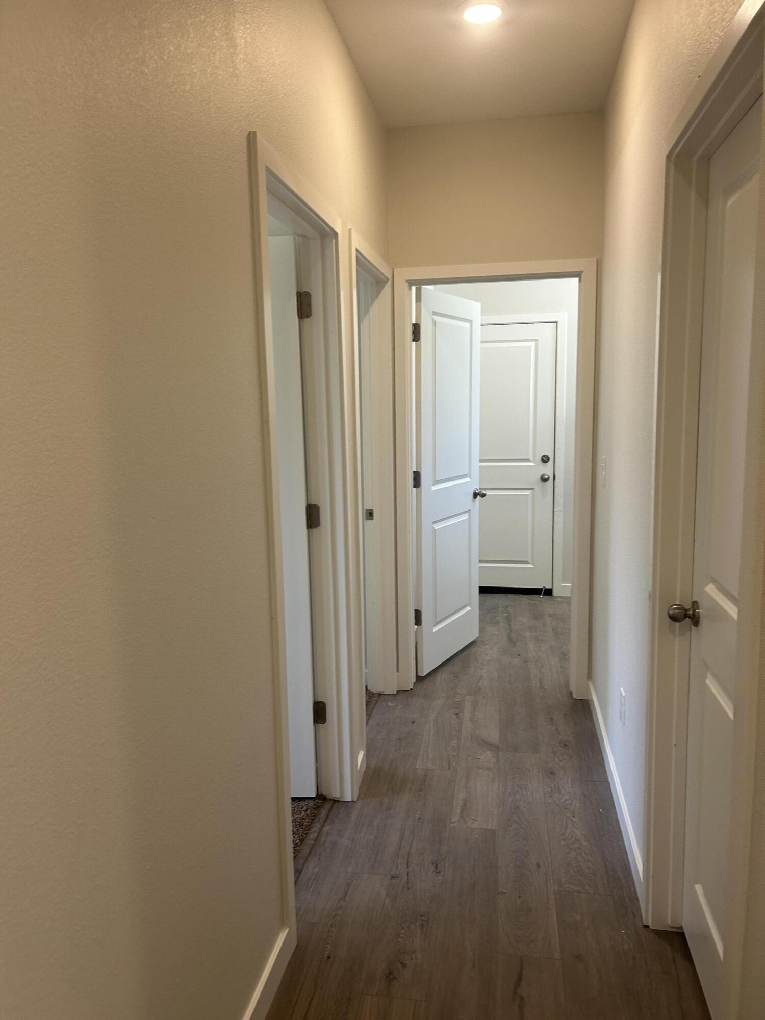 929 W 6th St, Merced, CA 95341