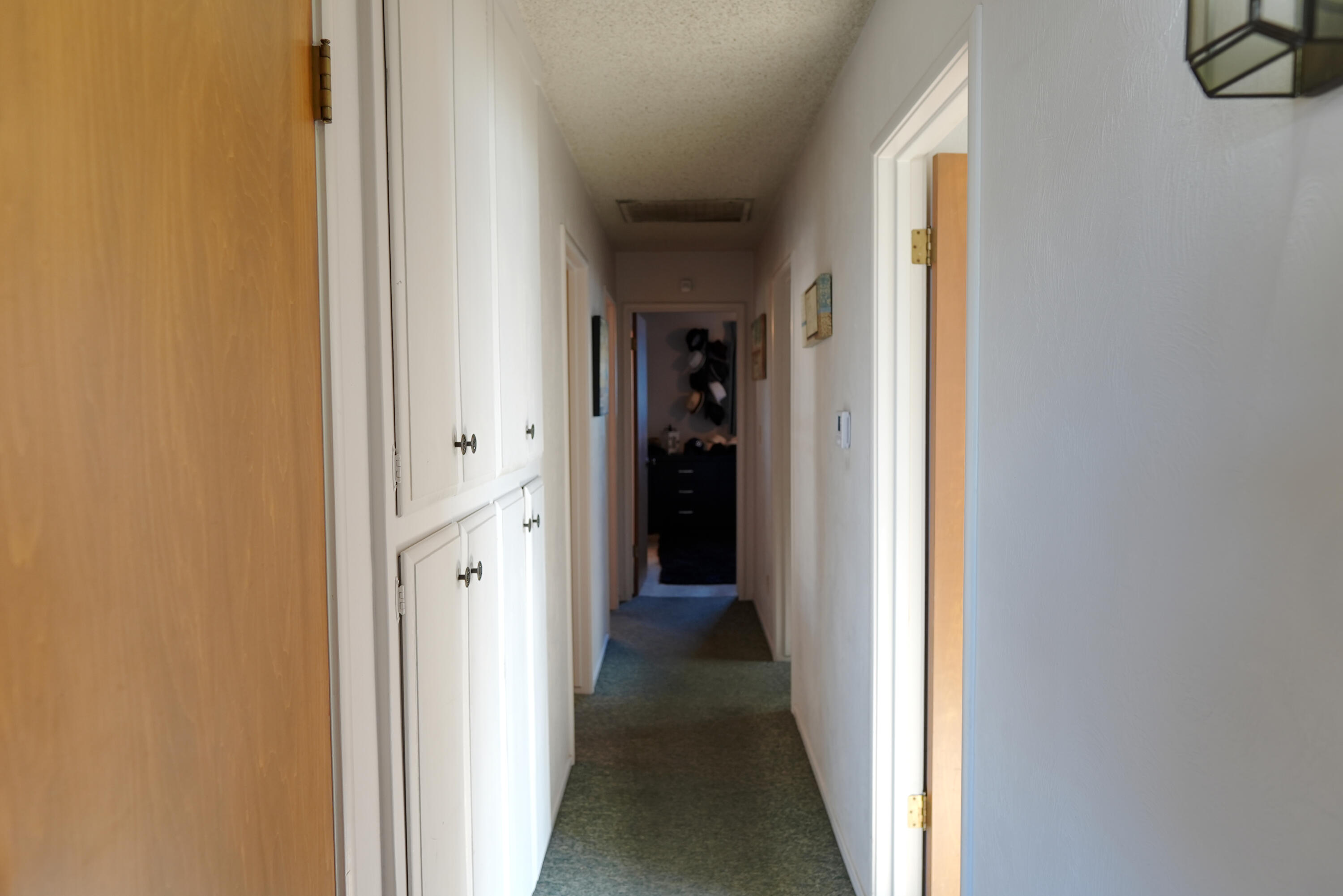 241 E Berkeley Ave, Tulare, CA 93274