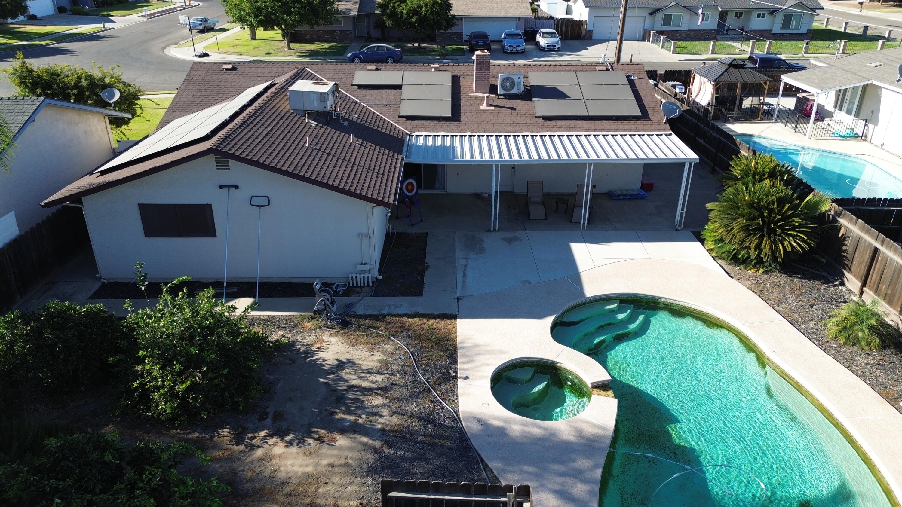 241 E Berkeley Ave, Tulare, CA 93274