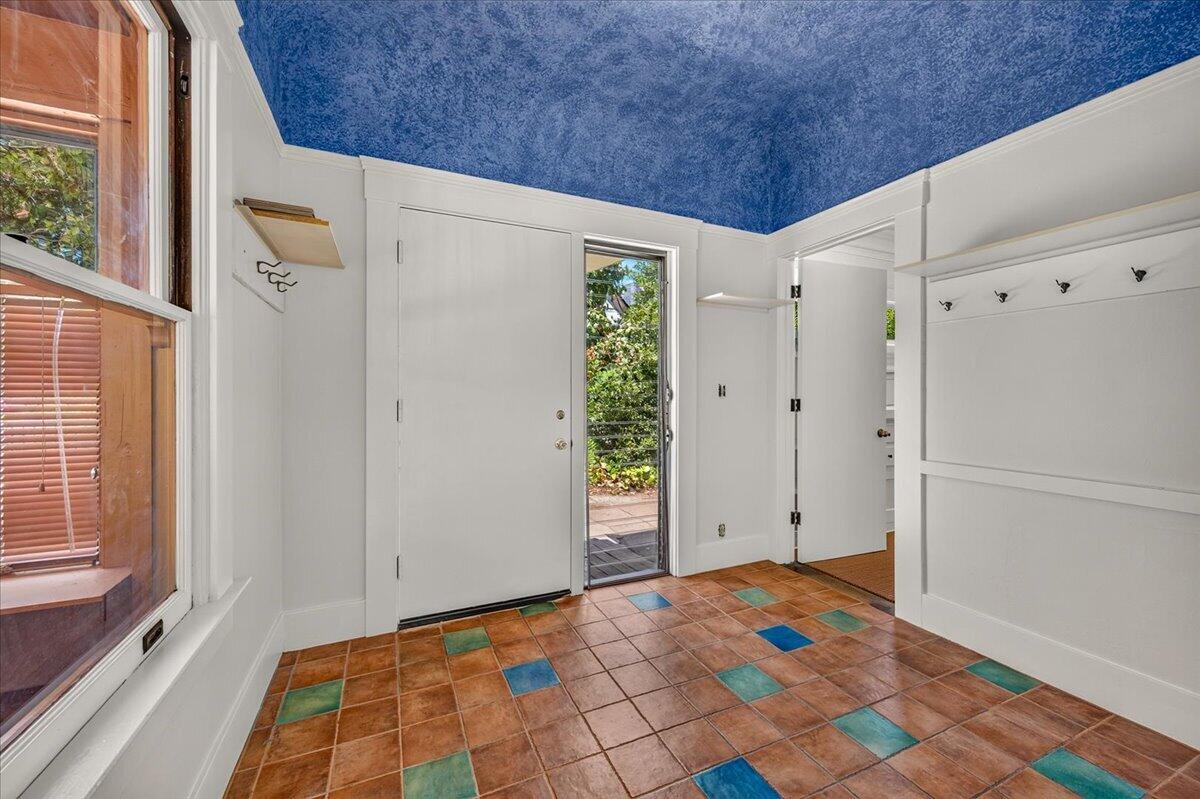 641 E Yale Ave, Fresno, CA 93704