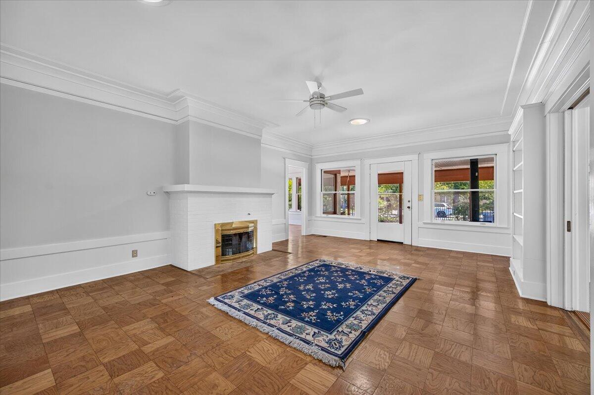 641 E Yale Ave, Fresno, CA 93704