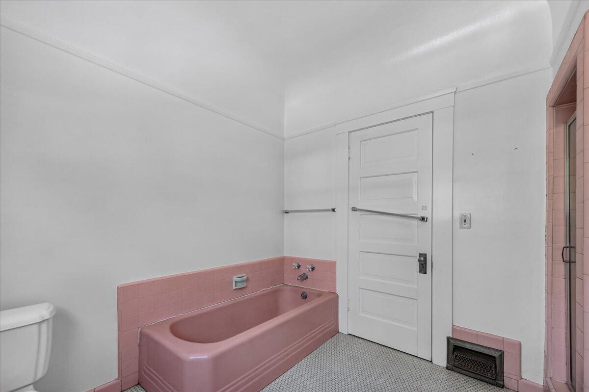 641 E Yale Ave, Fresno, CA 93704