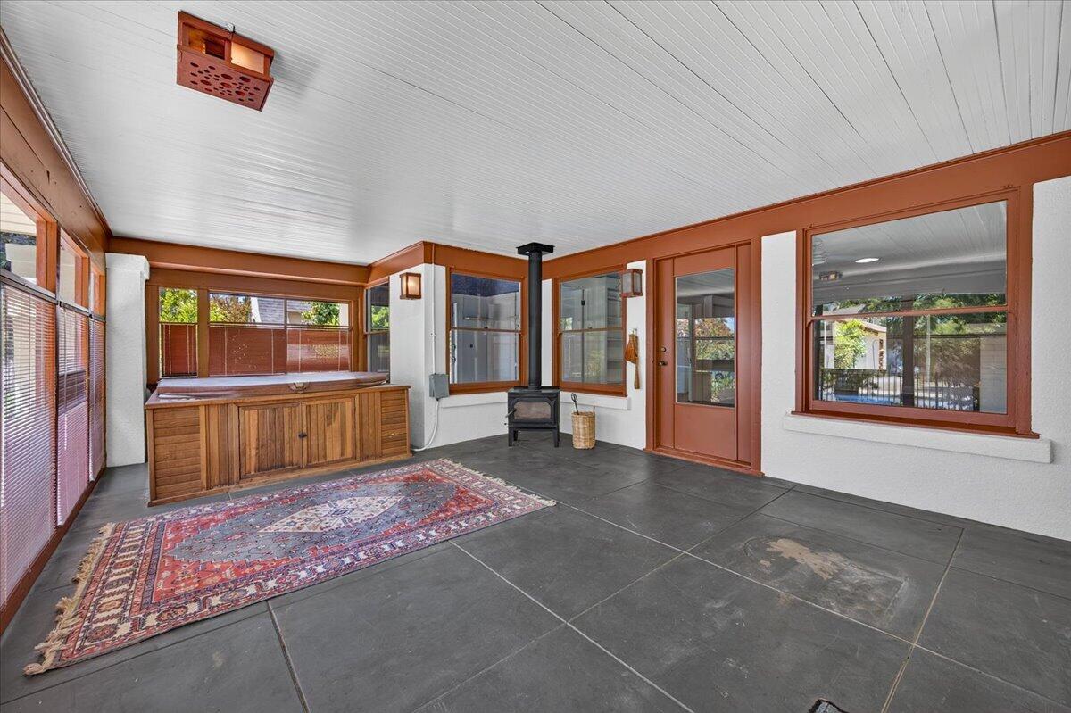 641 E Yale Ave, Fresno, CA 93704