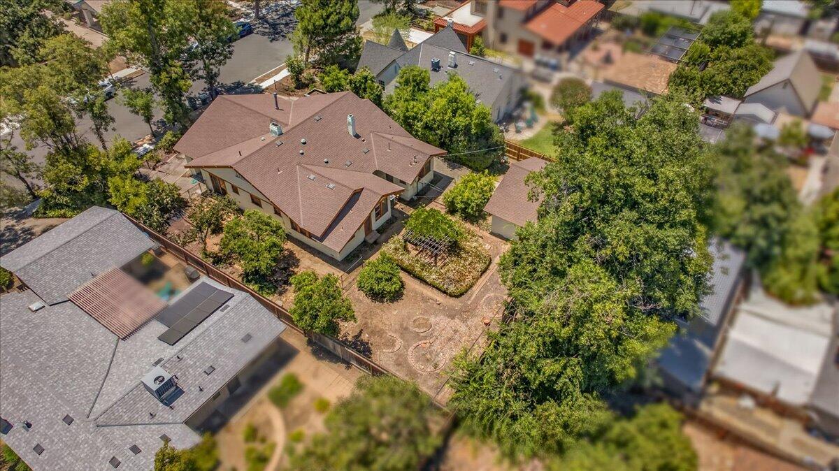 641 E Yale Ave, Fresno, CA 93704