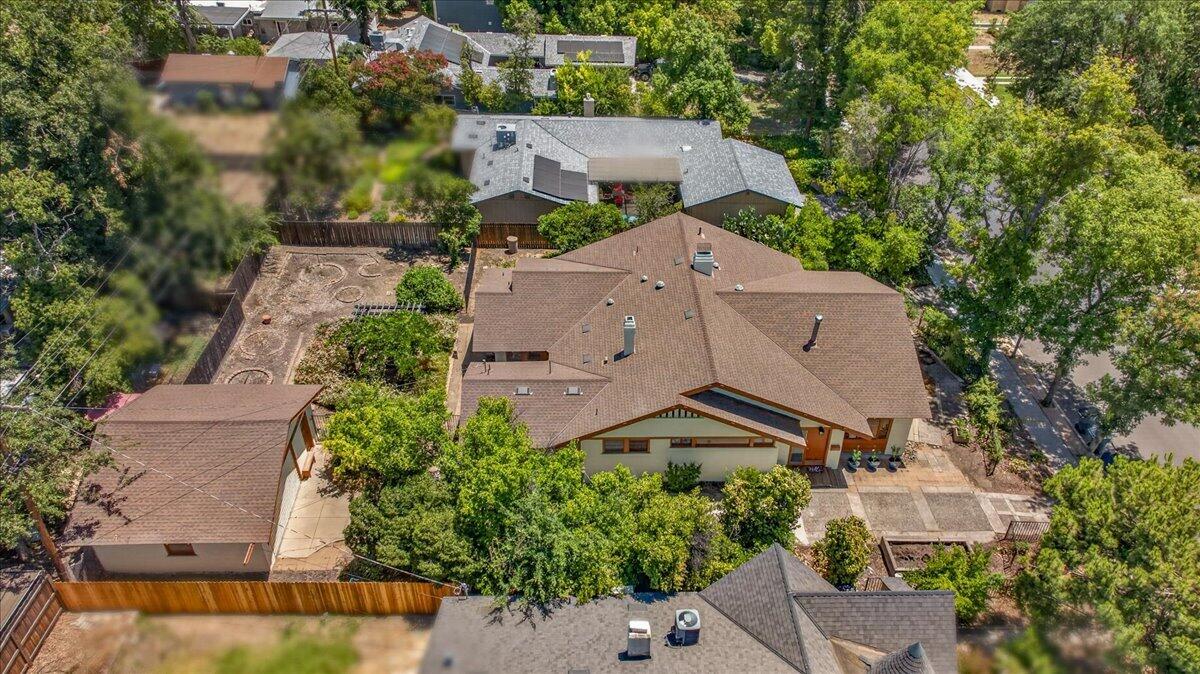 641 E Yale Ave, Fresno, CA 93704