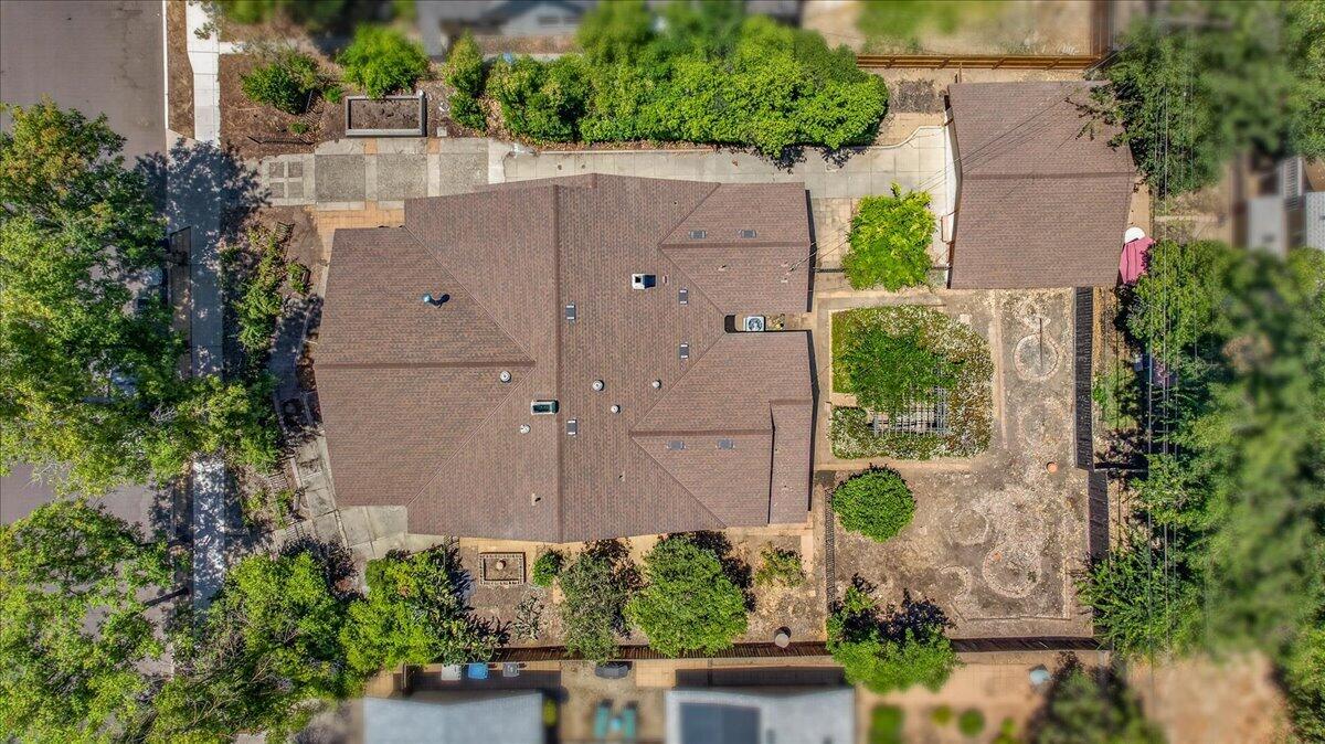 641 E Yale Ave, Fresno, CA 93704