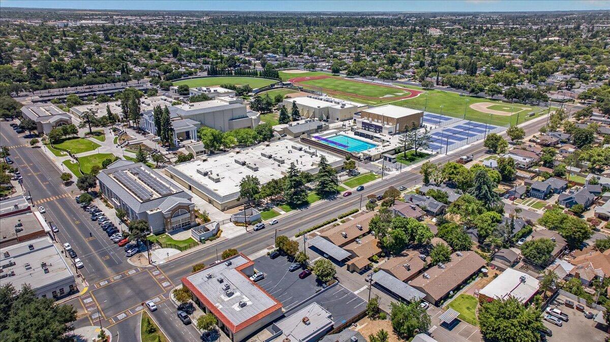 641 E Yale Ave, Fresno, CA 93704
