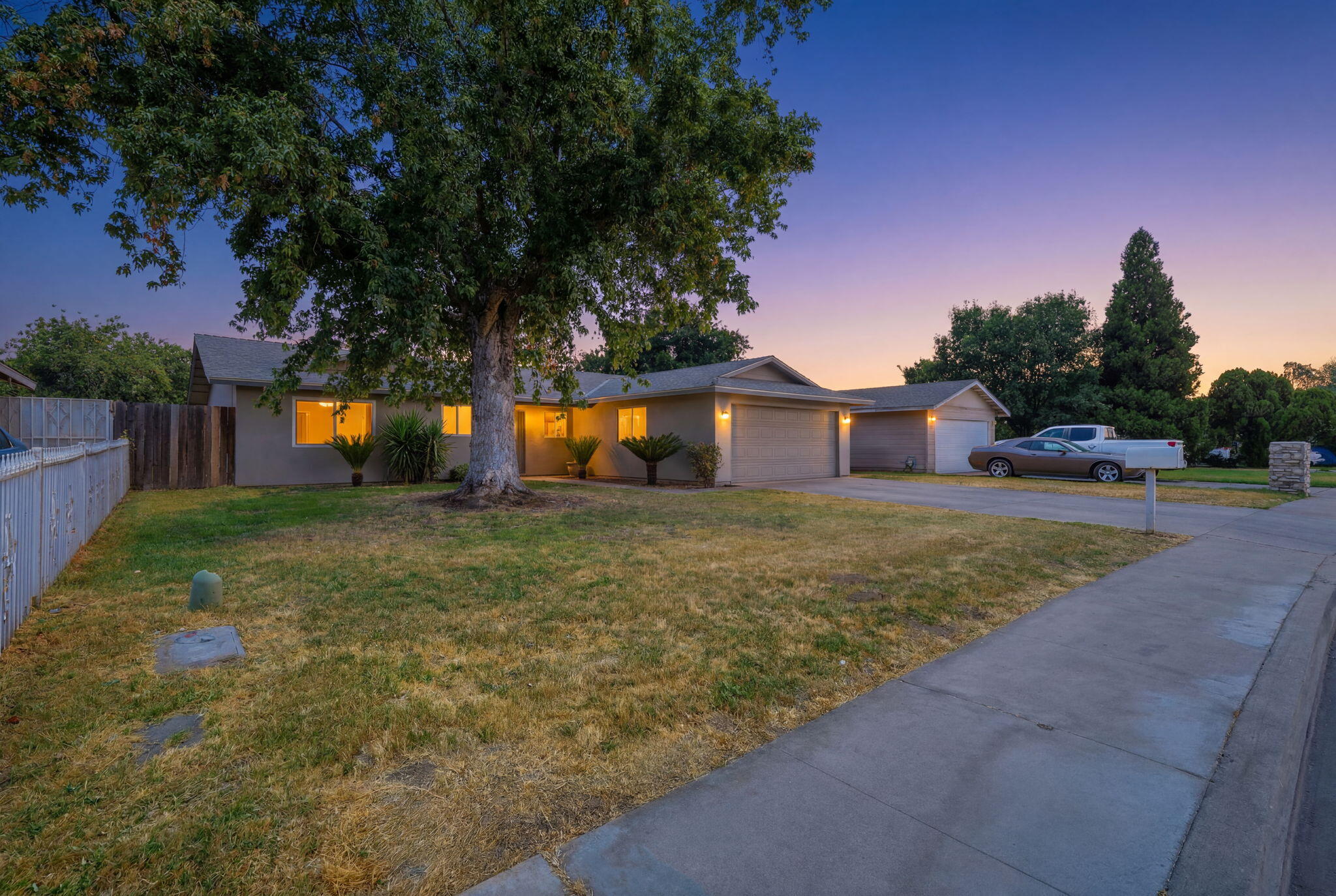 661 Sandy Ave, Farmersville, CA 93223