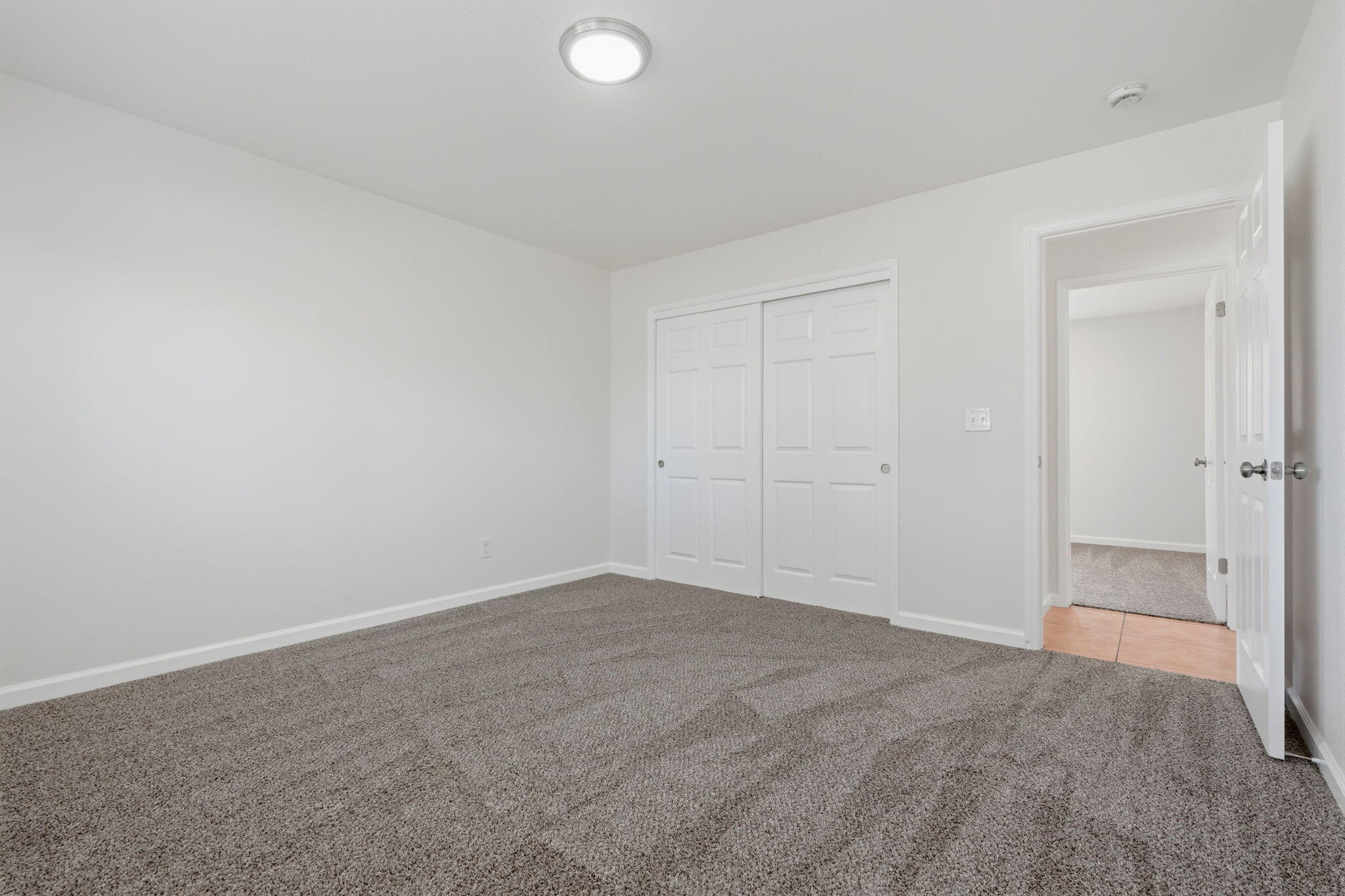 661 Sandy Ave, Farmersville, CA 93223