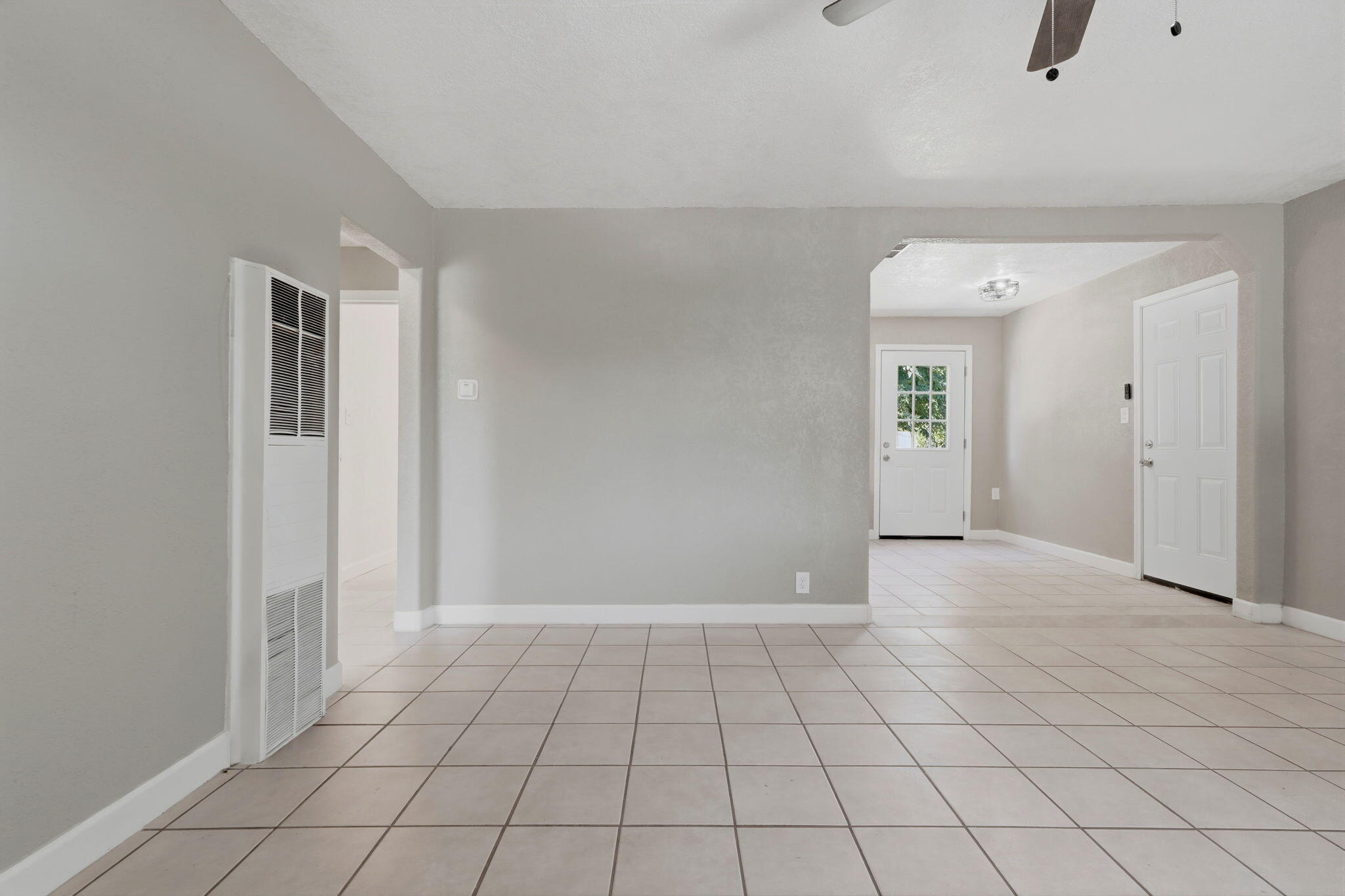 893 N 2nd St, Porterville, CA 93257