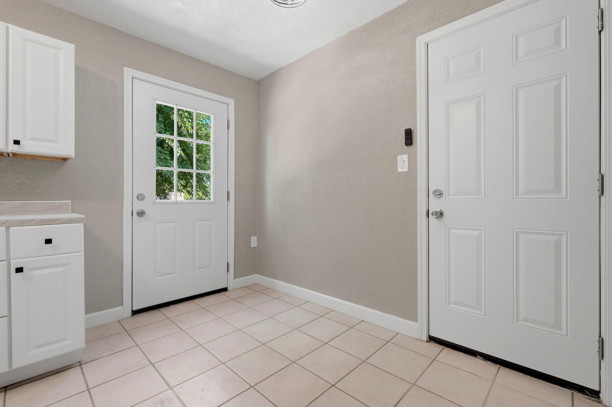 893 N 2nd St, Porterville, CA 93257