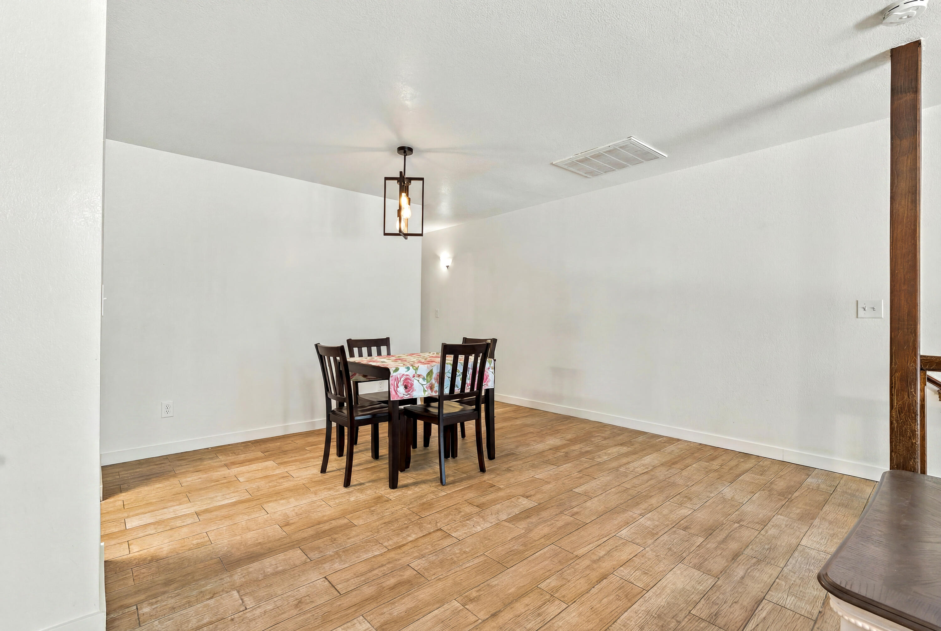 522 N Murry St, Porterville, CA 93257