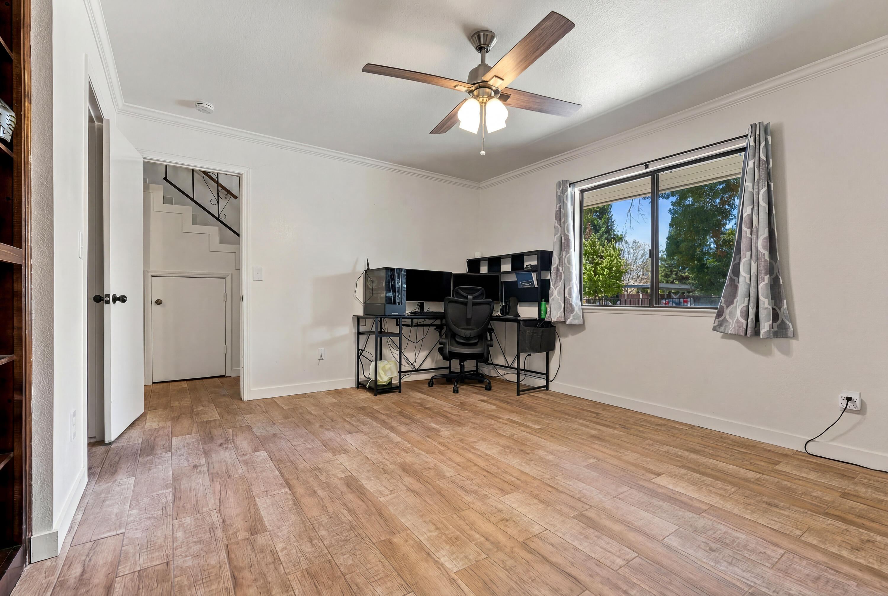 522 N Murry St, Porterville, CA 93257