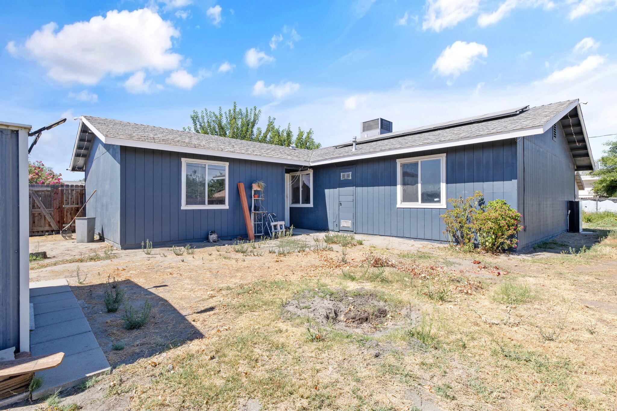 2400 Patterson Ave, Corcoran, CA 93212