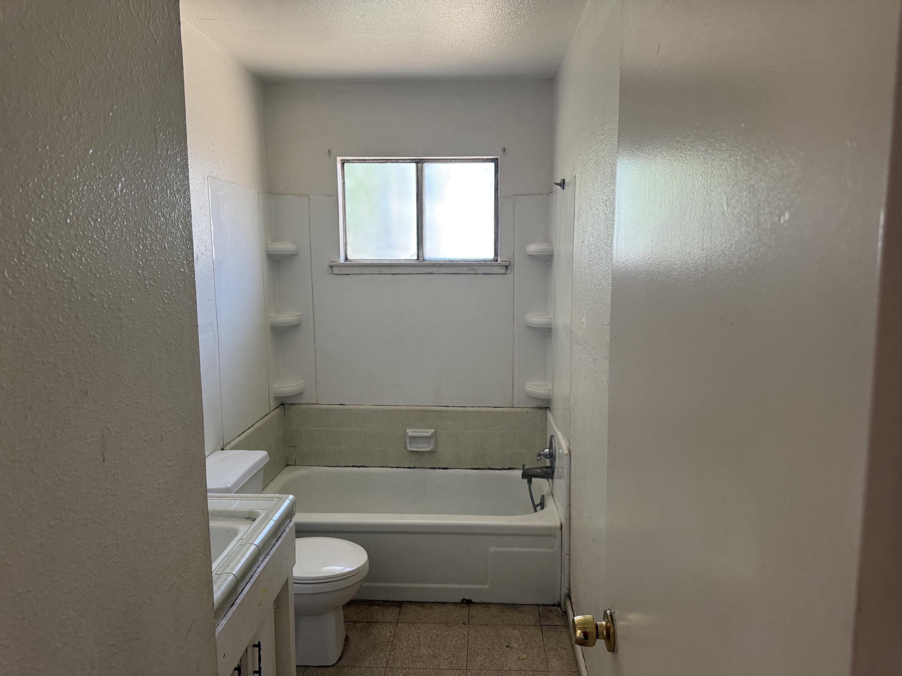 41516 Elrod Rd, Orosi, CA 93647