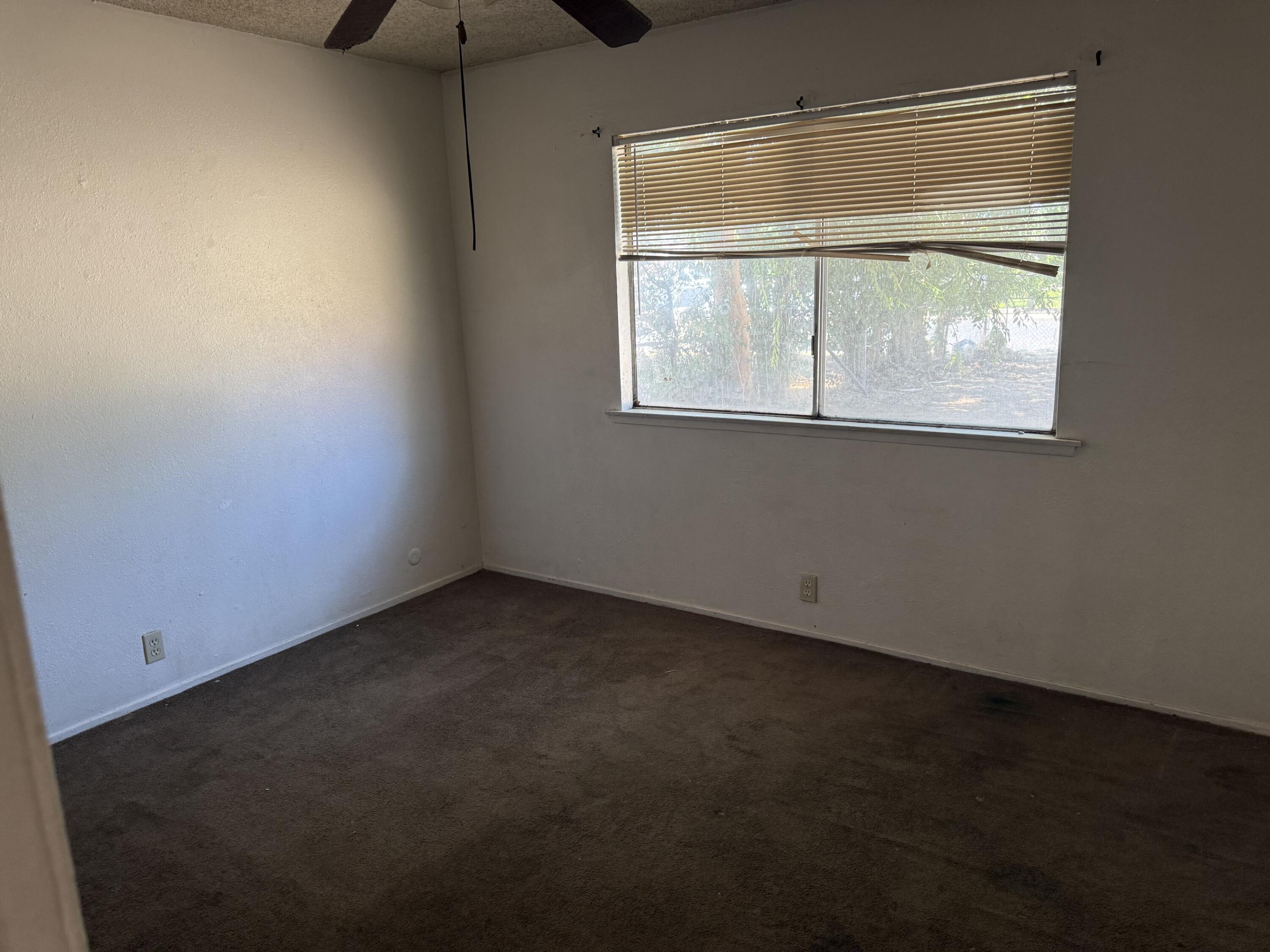 41516 Elrod Rd, Orosi, CA 93647