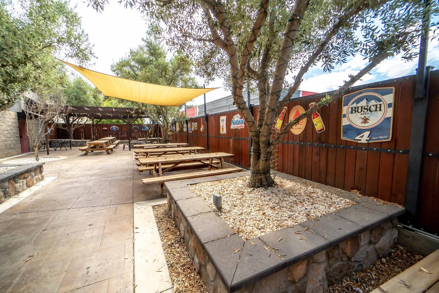 3360 S Fairway St, Visalia, CA 93277