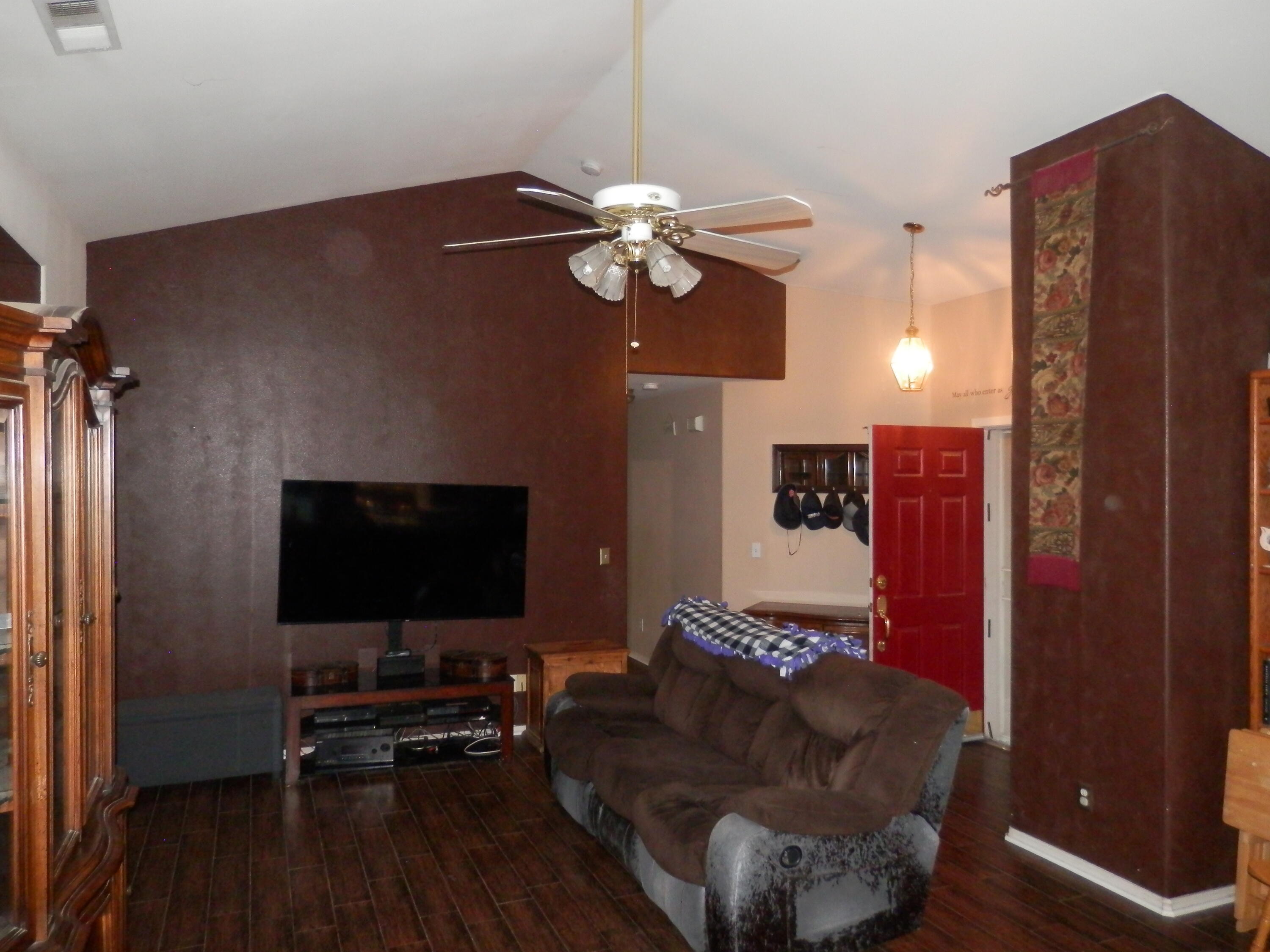 3134 Tarragon Ave, Hanford, CA 93230