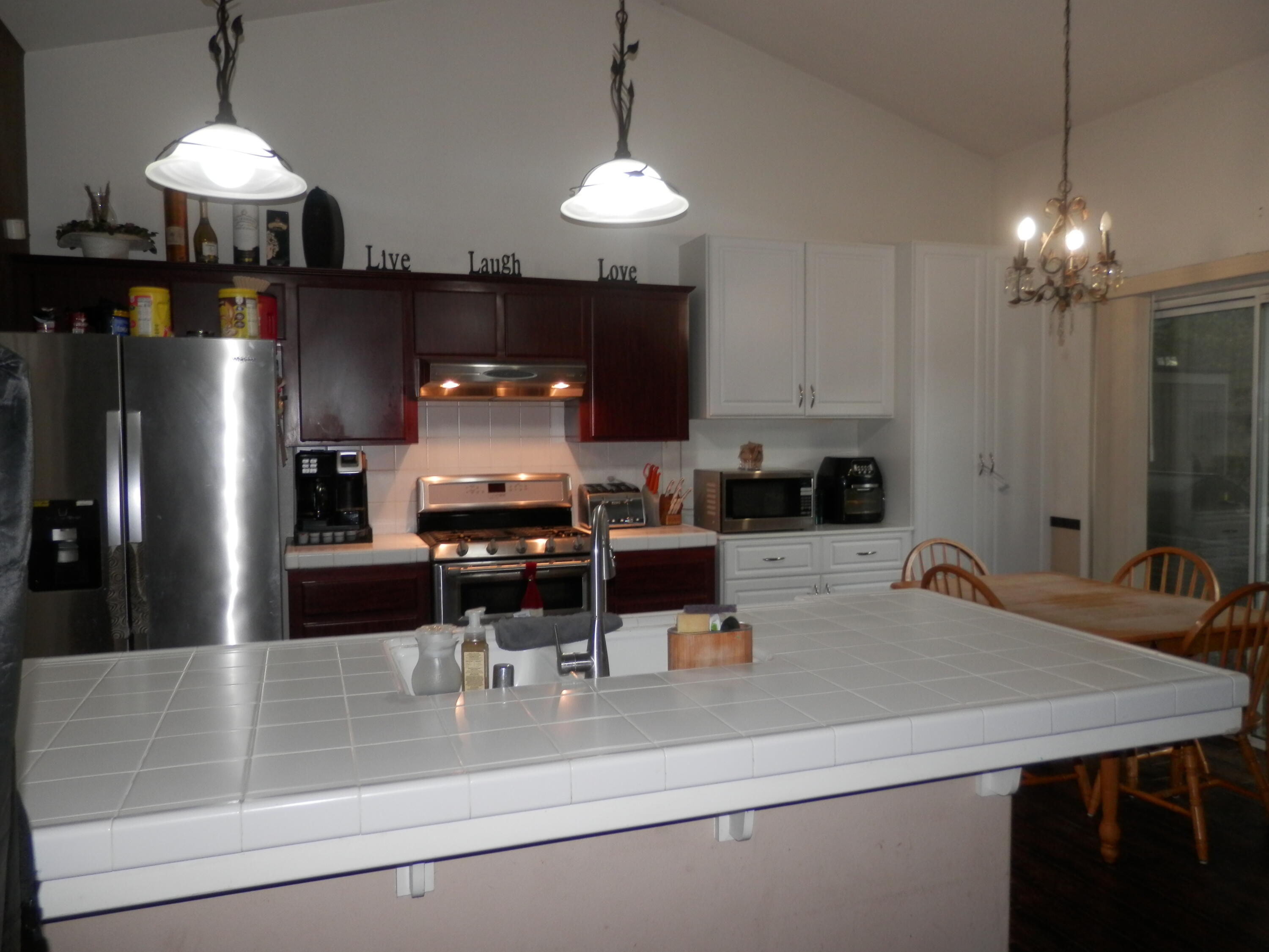 3134 Tarragon Ave, Hanford, CA 93230