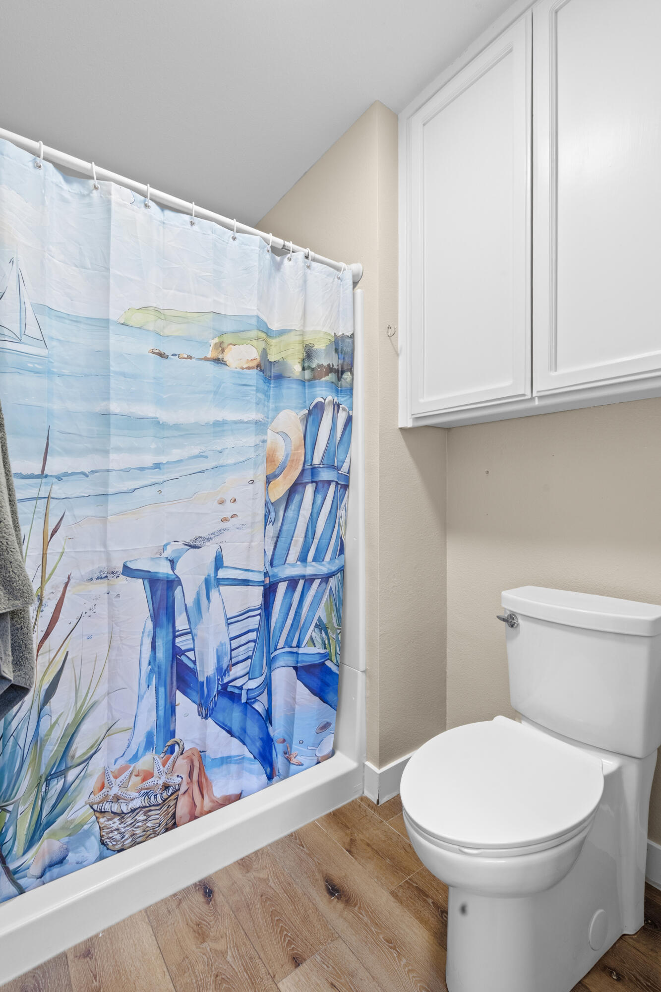 1096 N Beverly St, Porterville, CA 93257