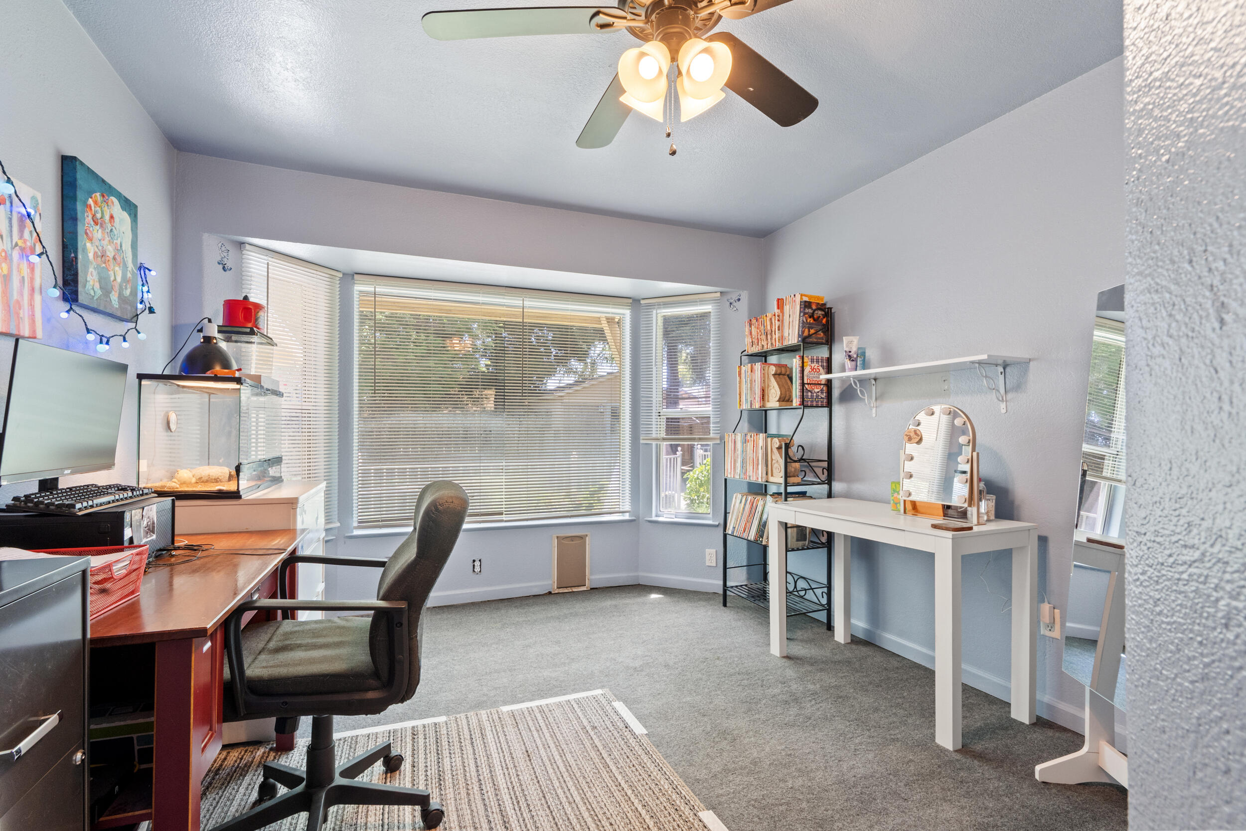 1096 N Beverly St, Porterville, CA 93257