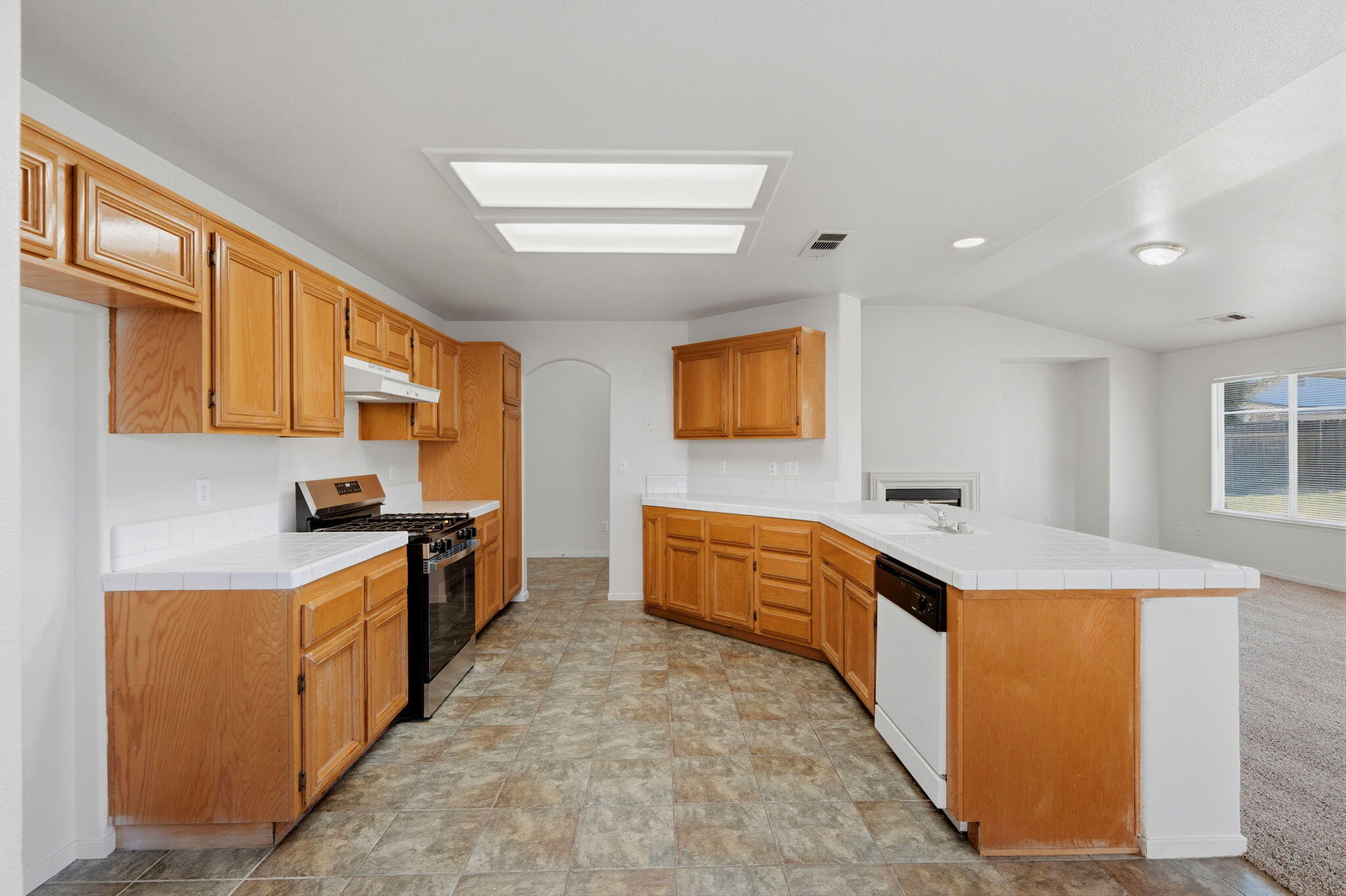 1927 W Monache Ave, Porterville, CA 93257