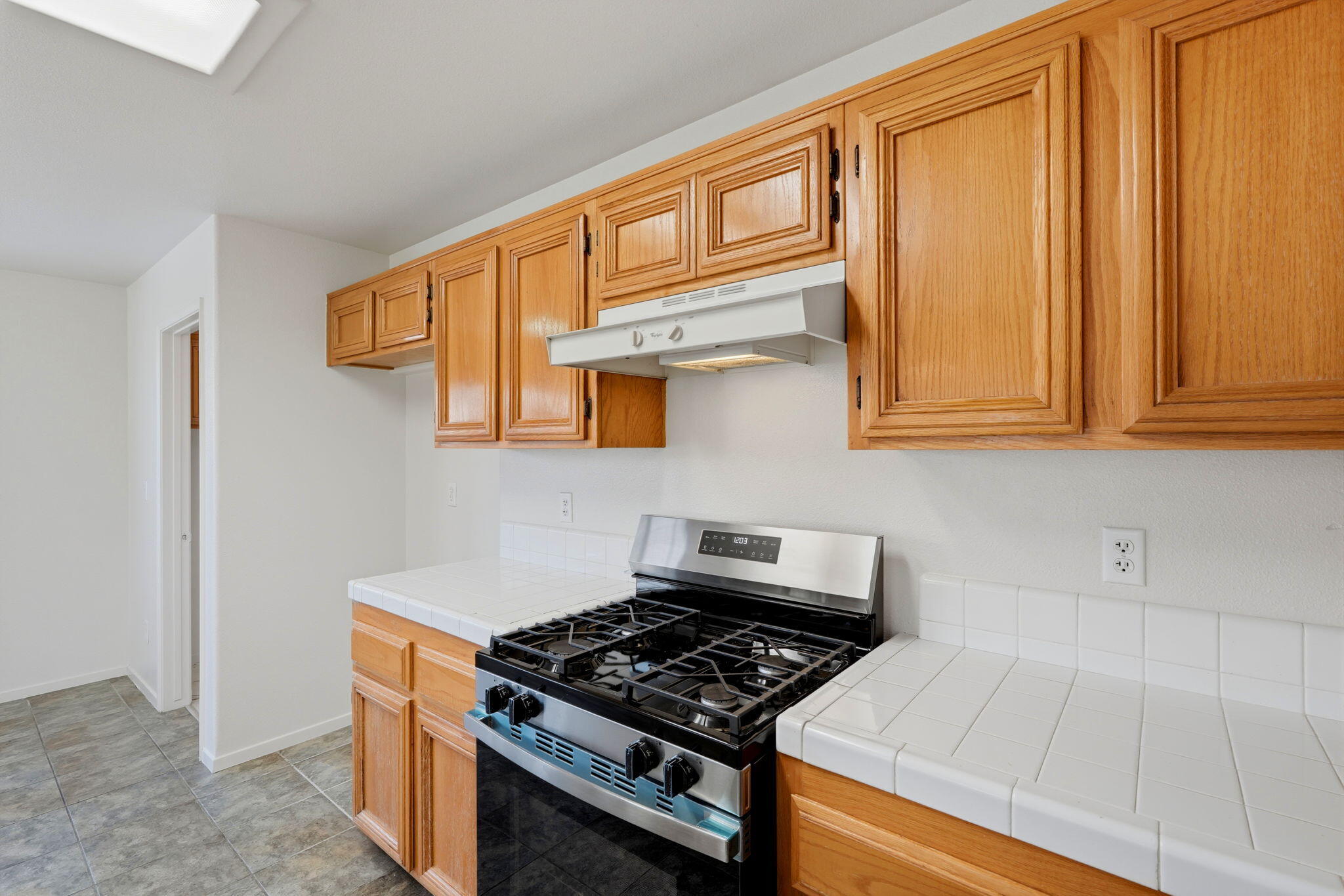 1927 W Monache Ave, Porterville, CA 93257