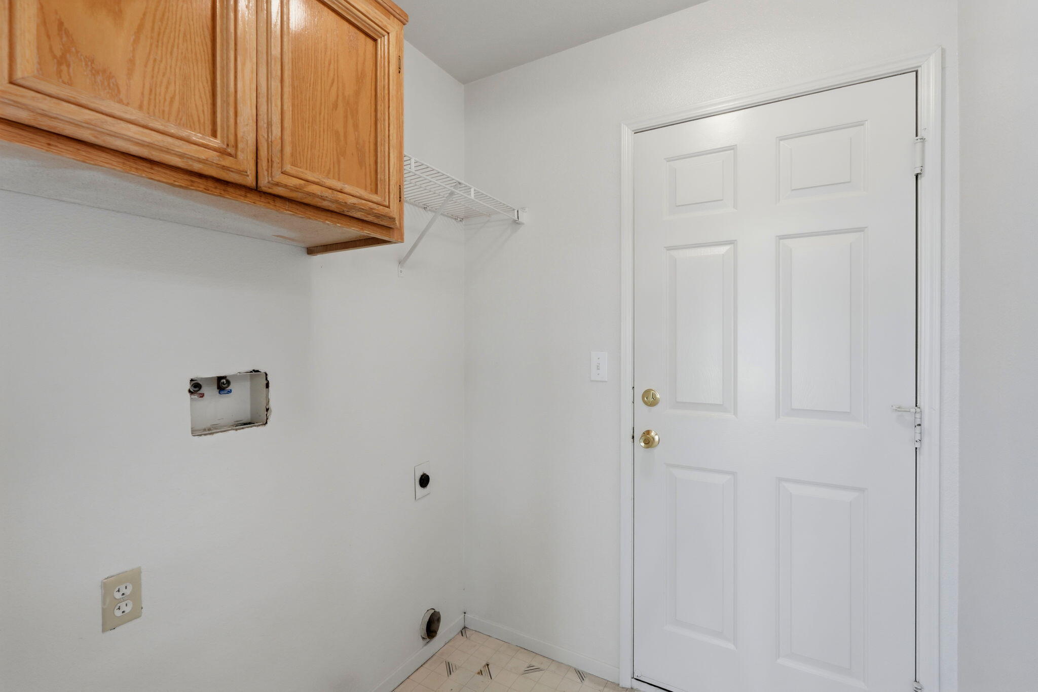 1927 W Monache Ave, Porterville, CA 93257