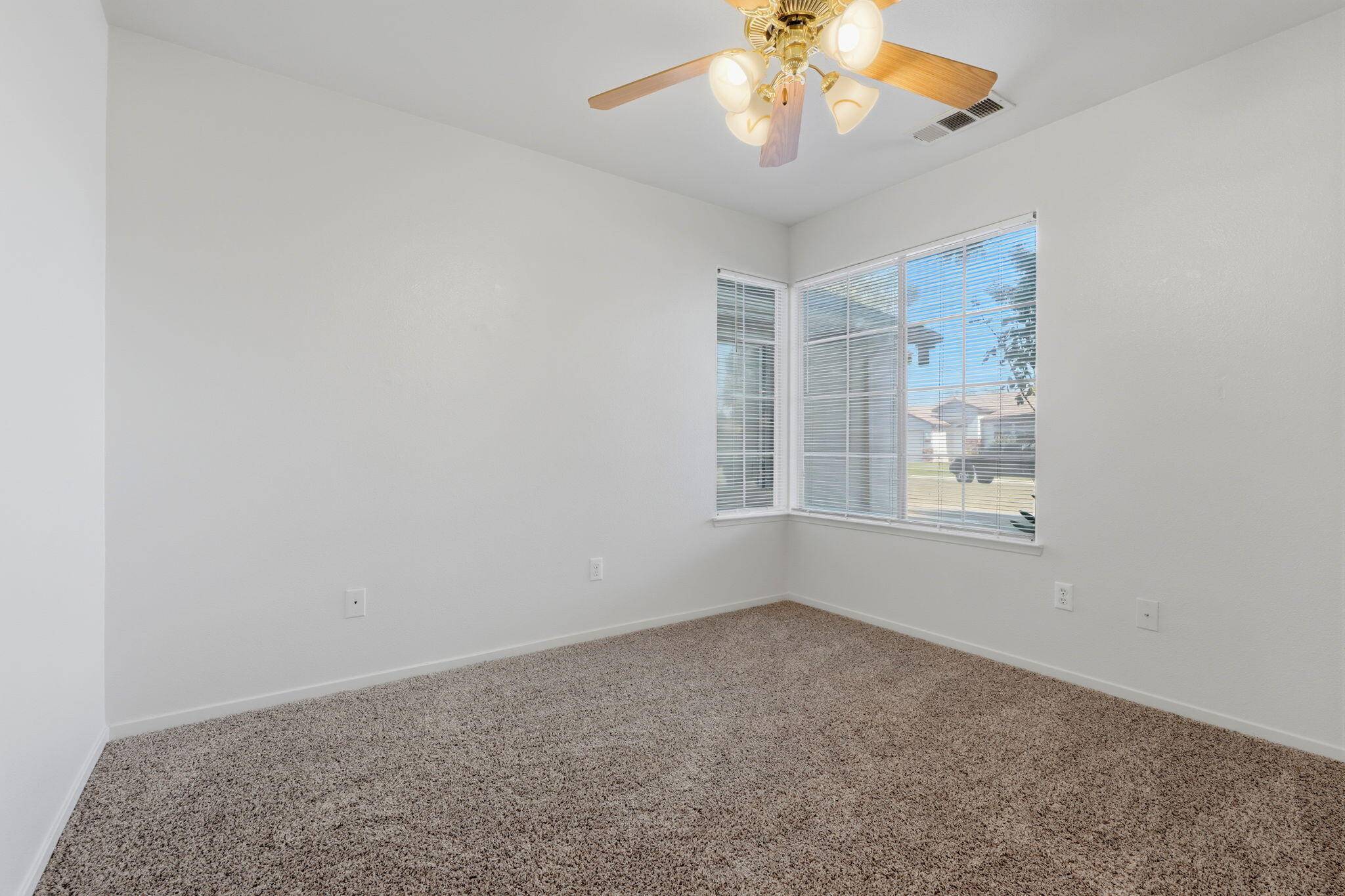 1927 W Monache Ave, Porterville, CA 93257