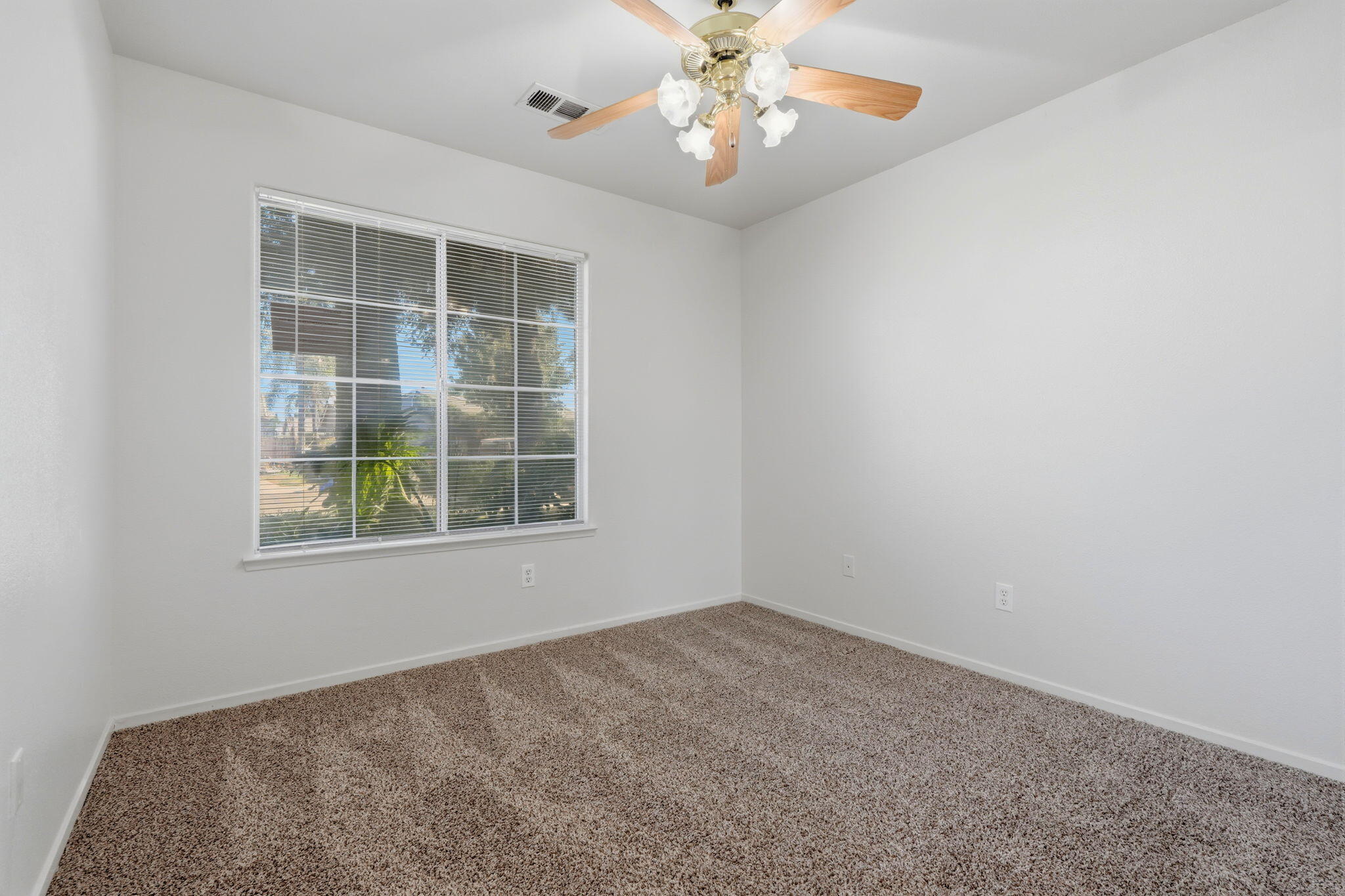 1927 W Monache Ave, Porterville, CA 93257