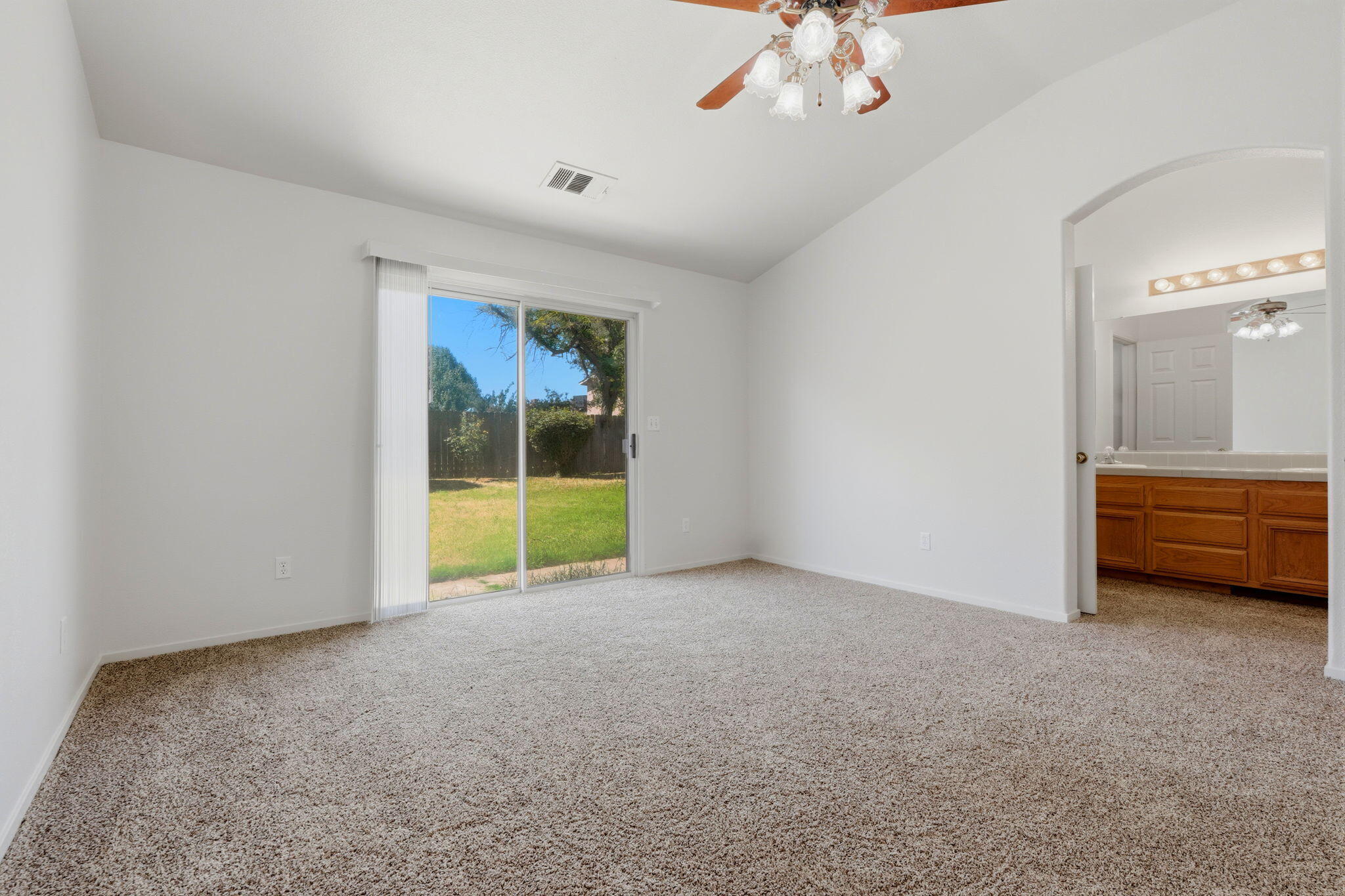 1927 W Monache Ave, Porterville, CA 93257