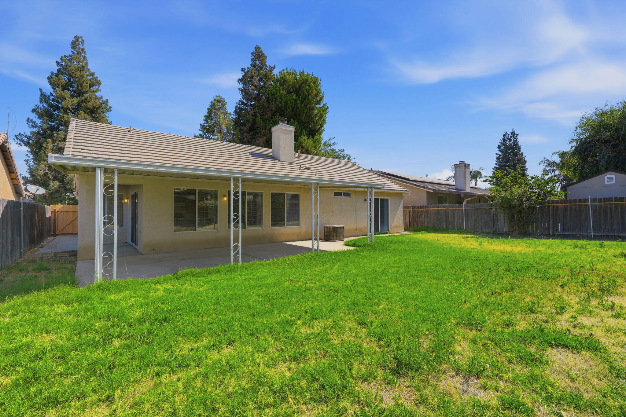 1927 W Monache Ave, Porterville, CA 93257