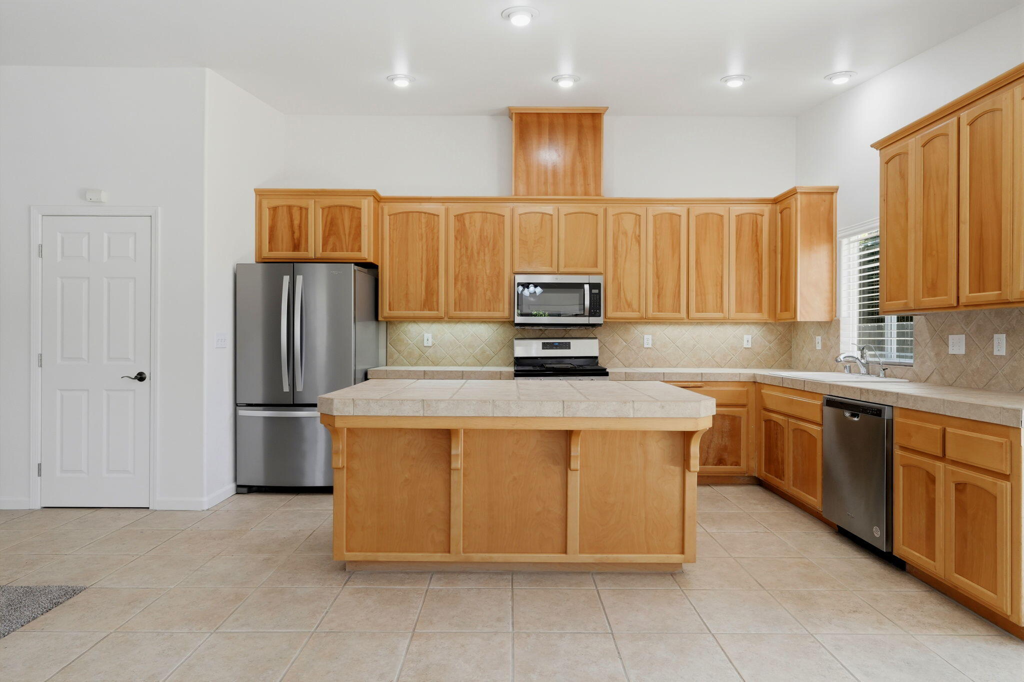 336 Butterfly Ln, Nipomo, CA 93444