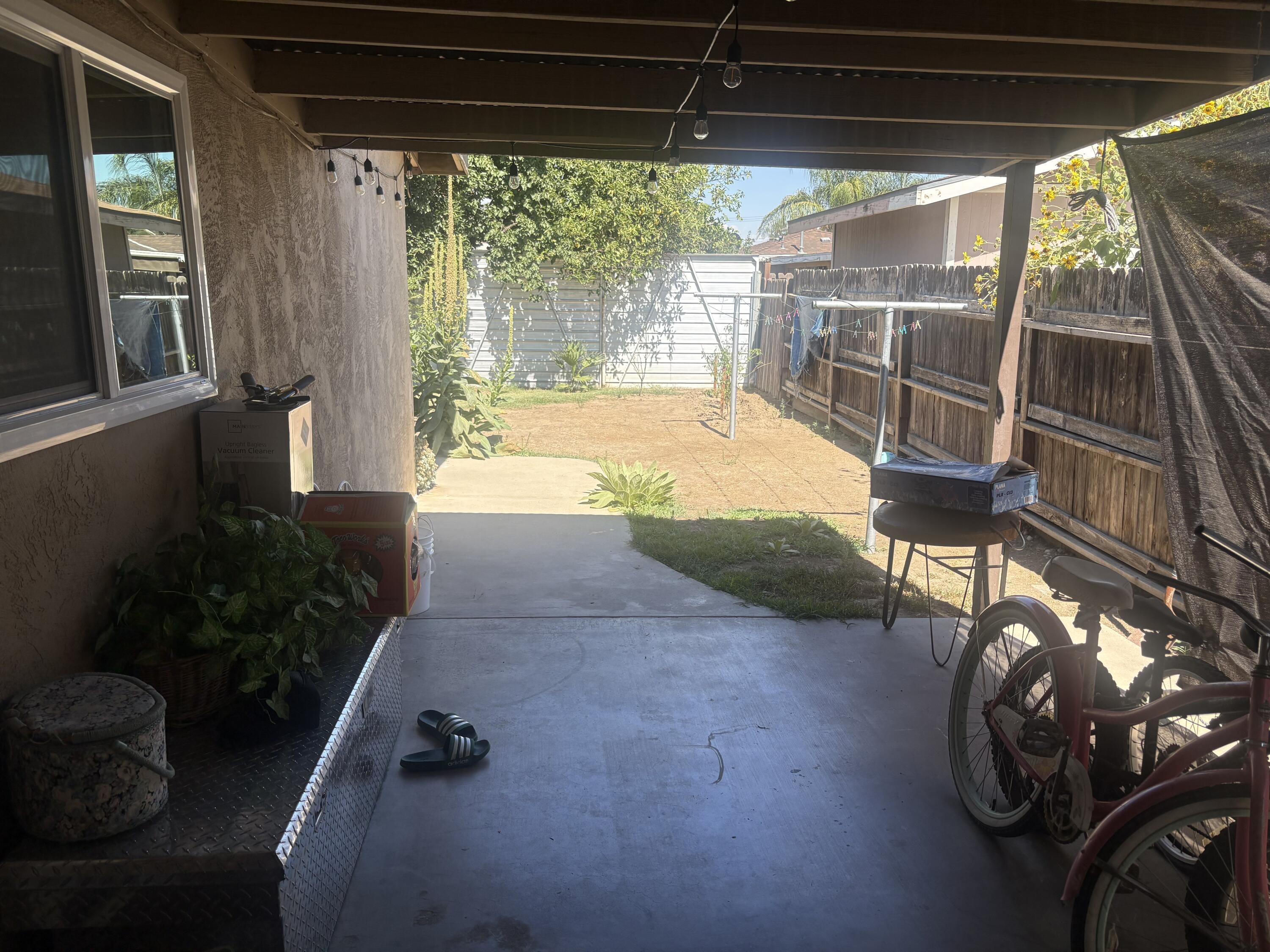 1312 N Gowdy St, Visalia, CA 93292